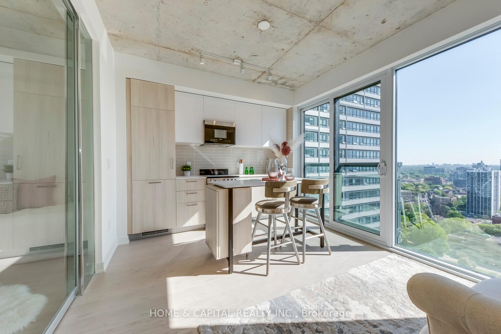 Photo 4 of Unit 2401, 65 Mutual Street, Toronto, Church-Yonge Corridor — HOMEH
