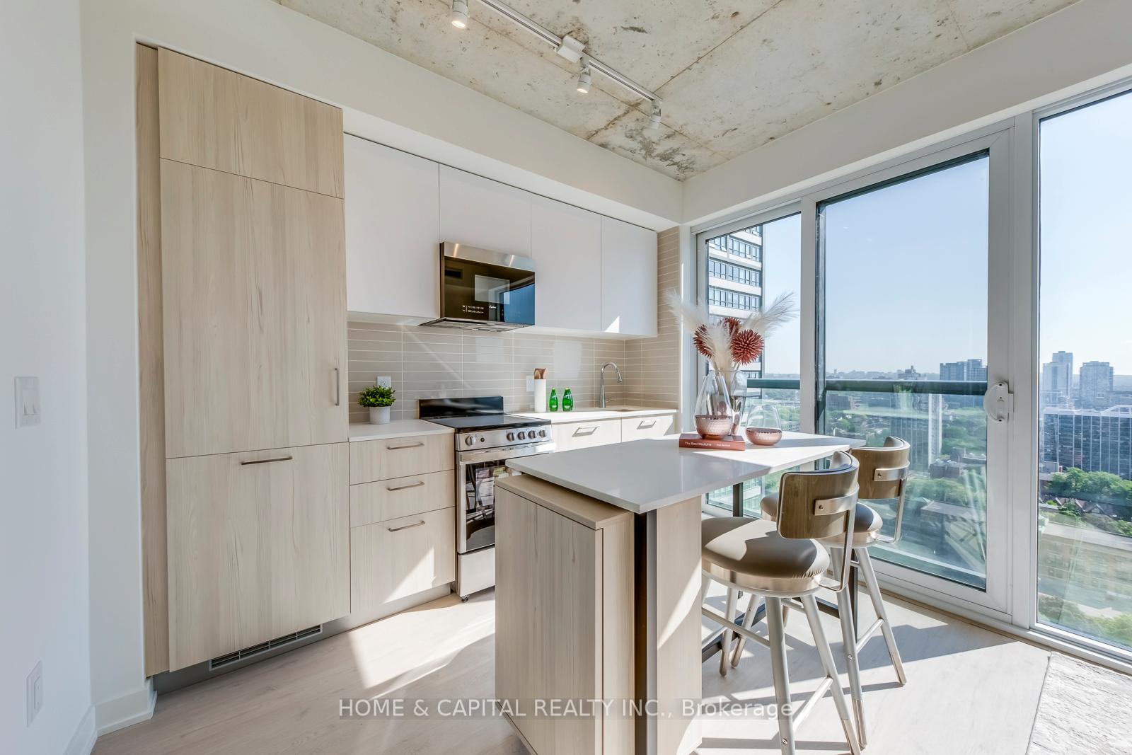 Photo 6 of Unit 2401, 65 Mutual Street, Toronto, Church-Yonge Corridor — HOMEH