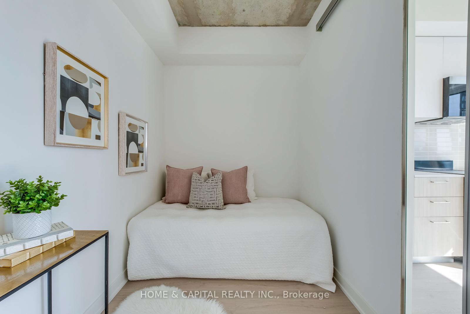 Photo 17 of Unit 2401, 65 Mutual Street, Toronto, Church-Yonge Corridor — HOMEH