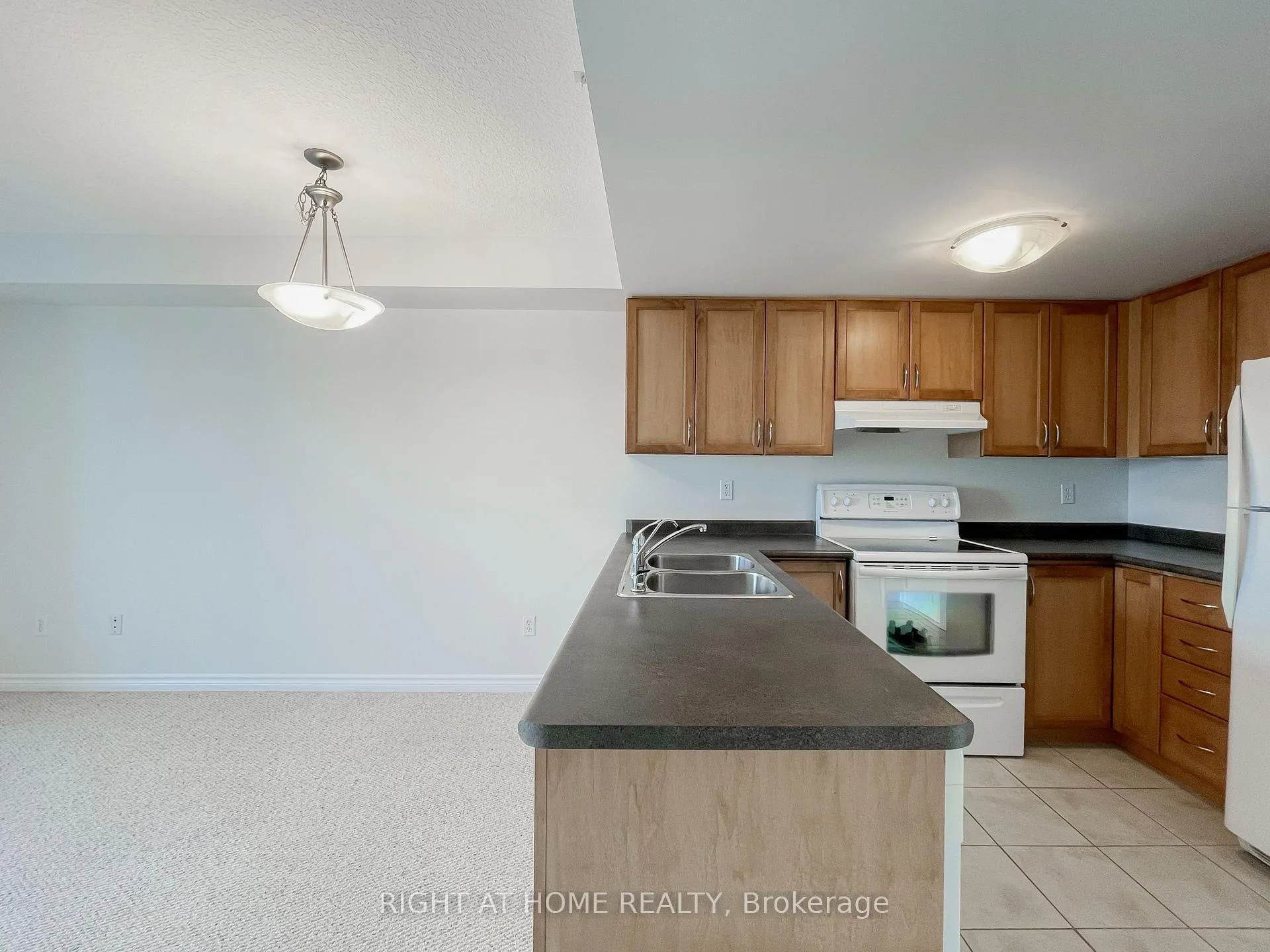 Photo 5 of Unit 409, 41 Goodwin Drive, Guelph, Pineridge/Westminster Woods — HOMEH
