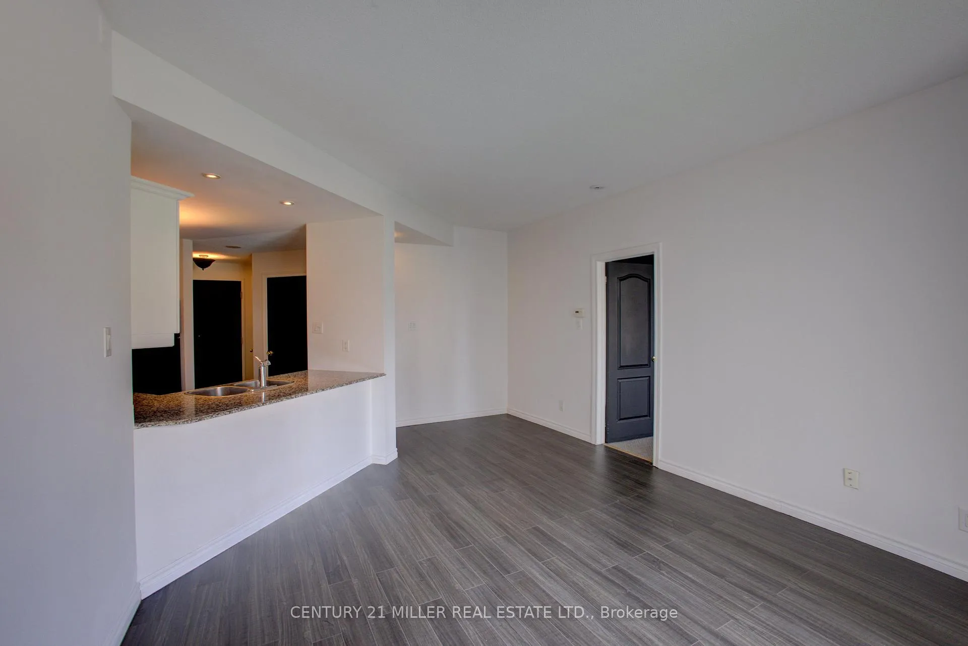 Photo 7 of Unit 315, 135 James Street S, Hamilton, Corktown — HOMEH