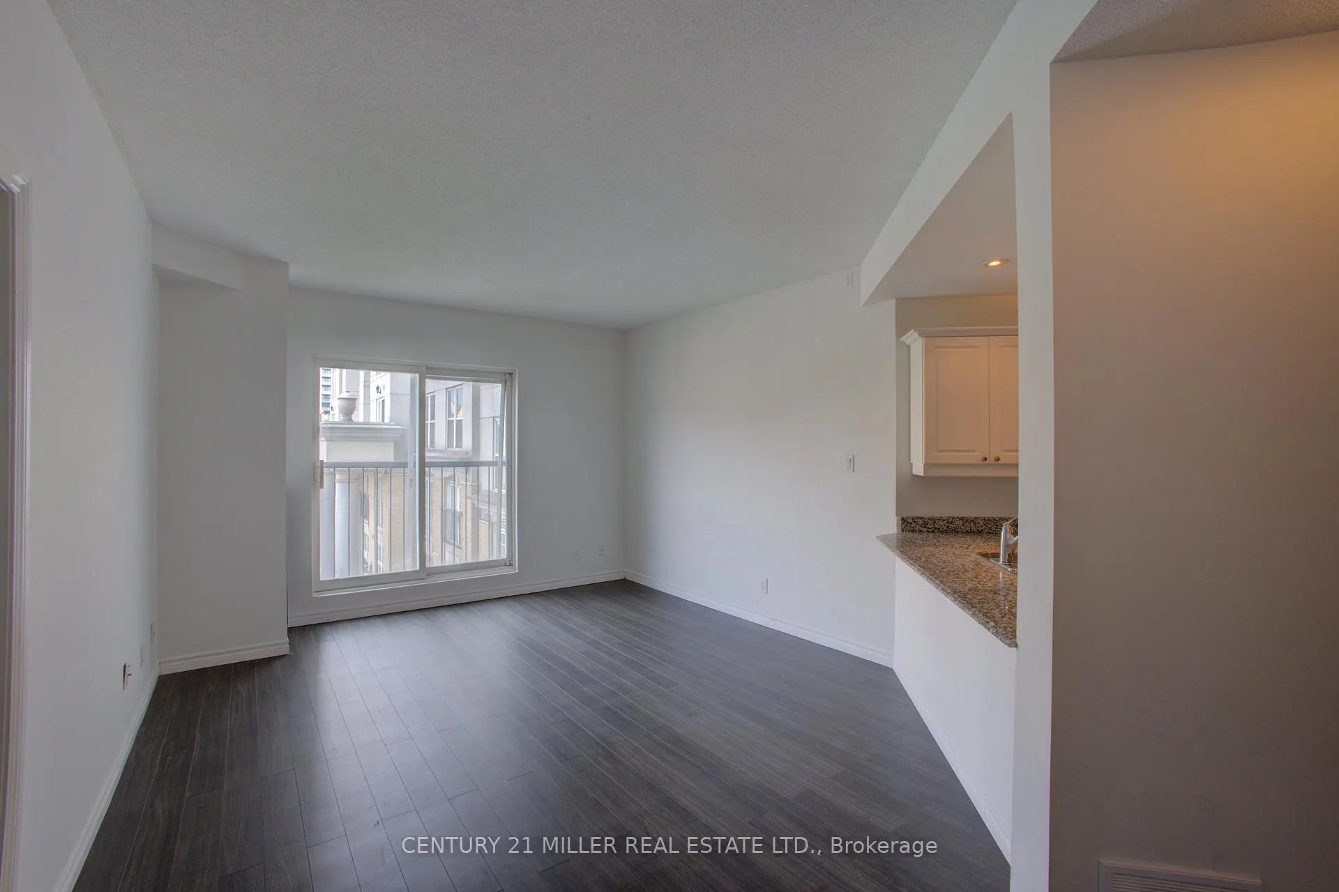 Photo 8 of Unit 315, 135 James Street S, Hamilton, Corktown — HOMEH