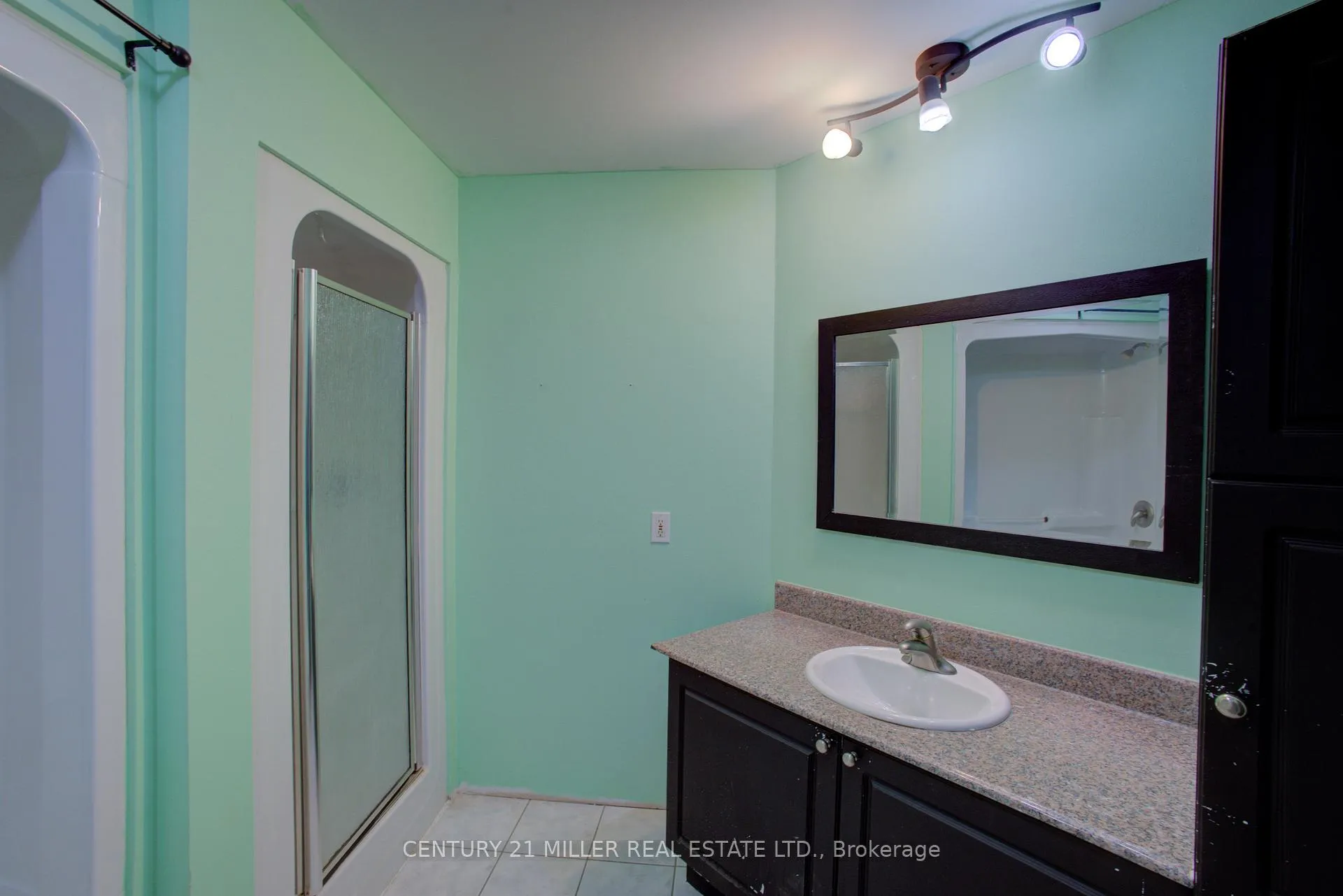 Photo 15 of Unit 315, 135 James Street S, Hamilton, Corktown — HOMEH