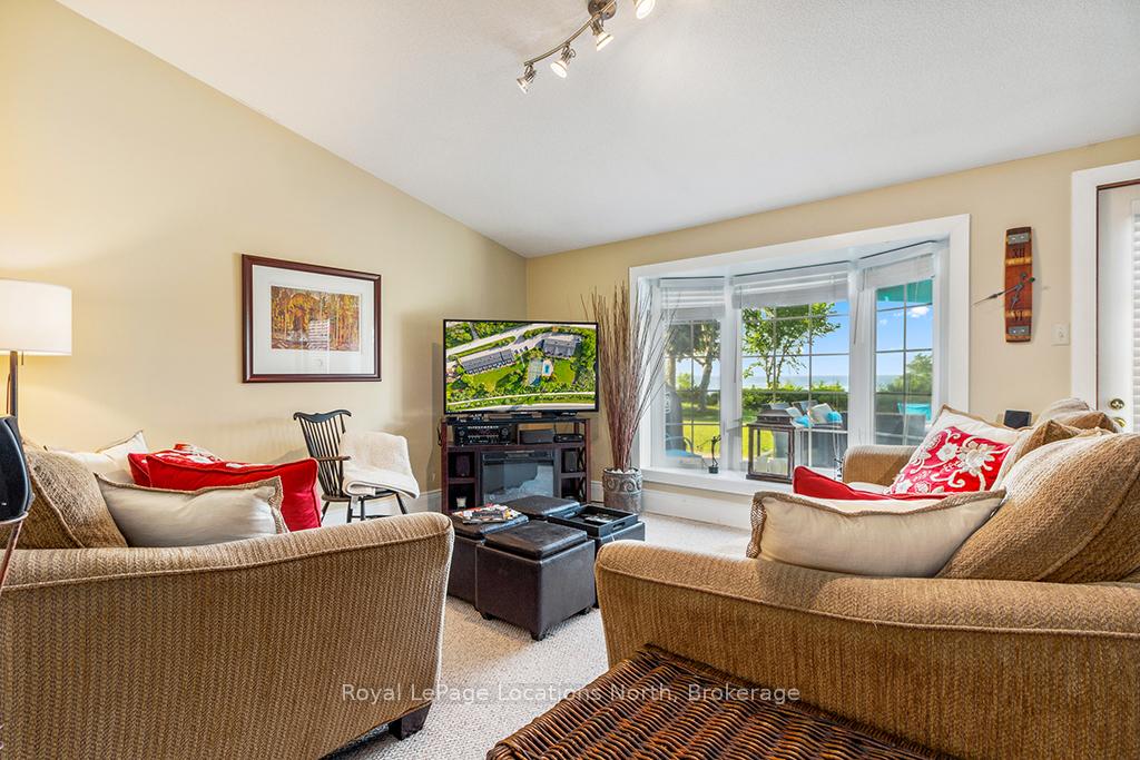 Photo 11 of Unit 7, 139 Lakeshore Road E, Blue Mountains — HOMEH