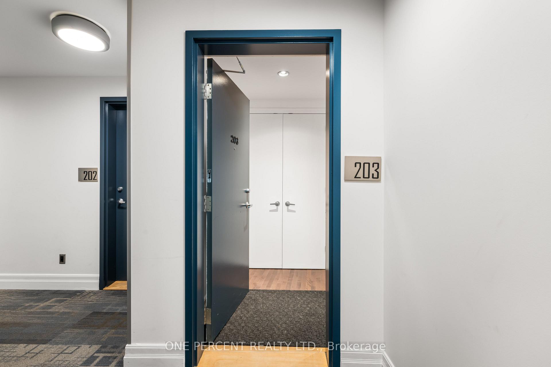 Photo 3 of Unit 203, 235 Patterson Avenue, Ottawa, Glebe — HOMEH