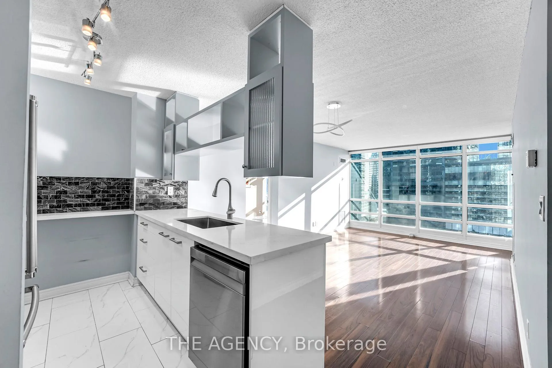 Photo 6 of Unit 1211, 397 Front Street W, Toronto, Waterfront Communities — HOMEH