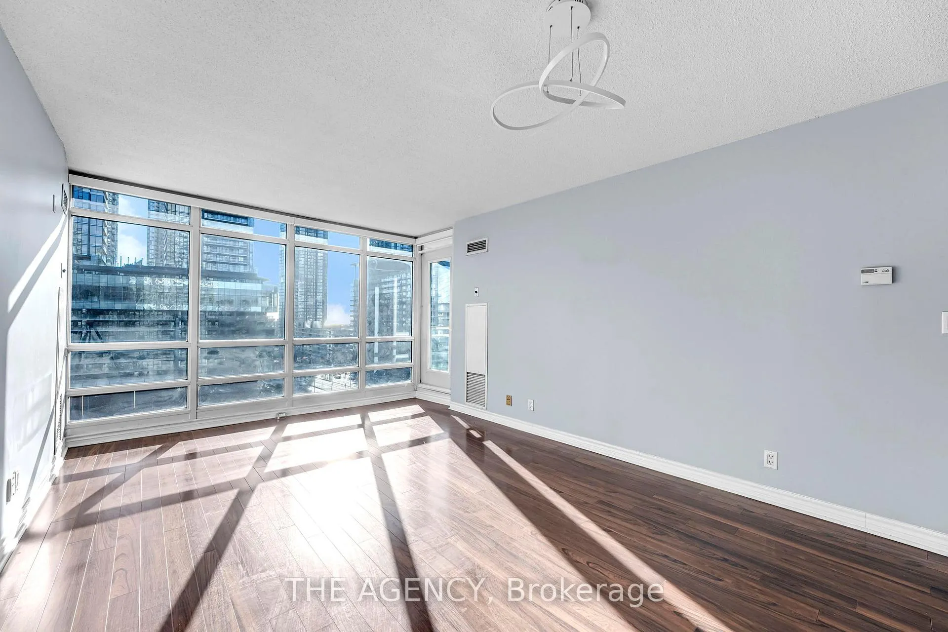 Photo 12 of Unit 1211, 397 Front Street W, Toronto, Waterfront Communities — HOMEH