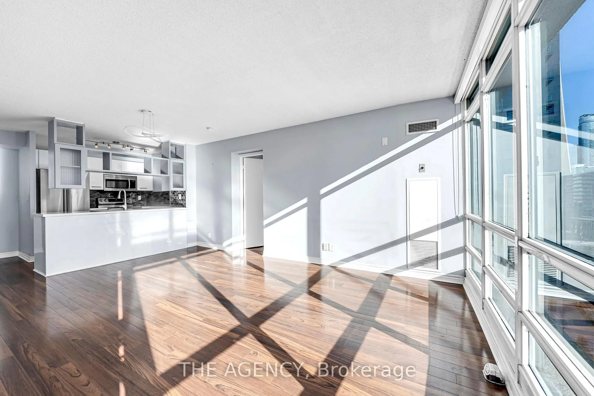 Photo 14 of Unit 1211, 397 Front Street W, Toronto, Waterfront Communities — HOMEH