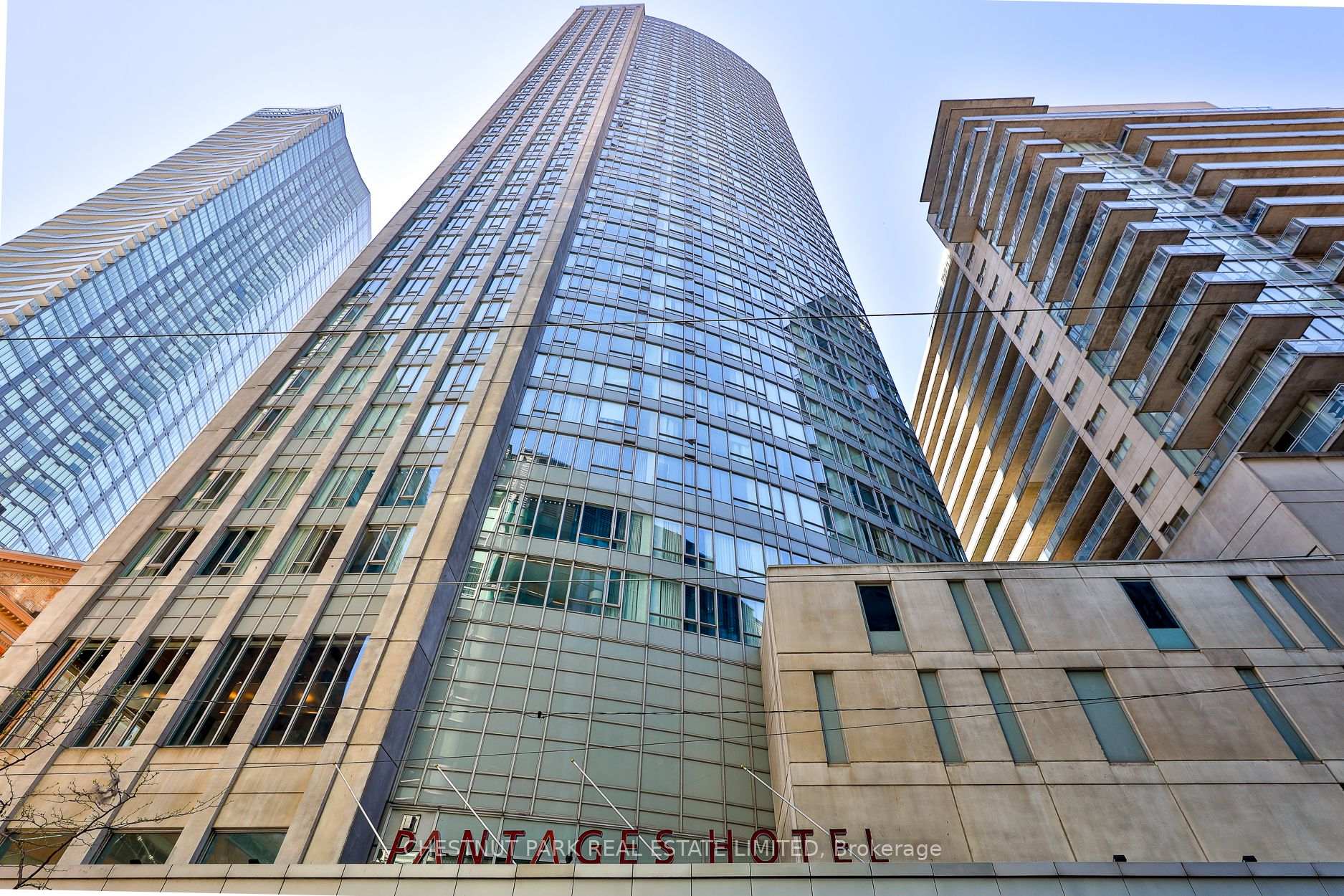 Front of Unit 4207, 210 Victoria Street