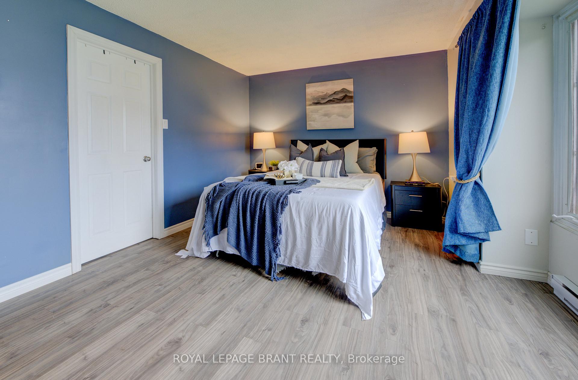 Photo 16 of 192 Silver Aspen Crescent, Kitchener, Forest Heights — HOMEH