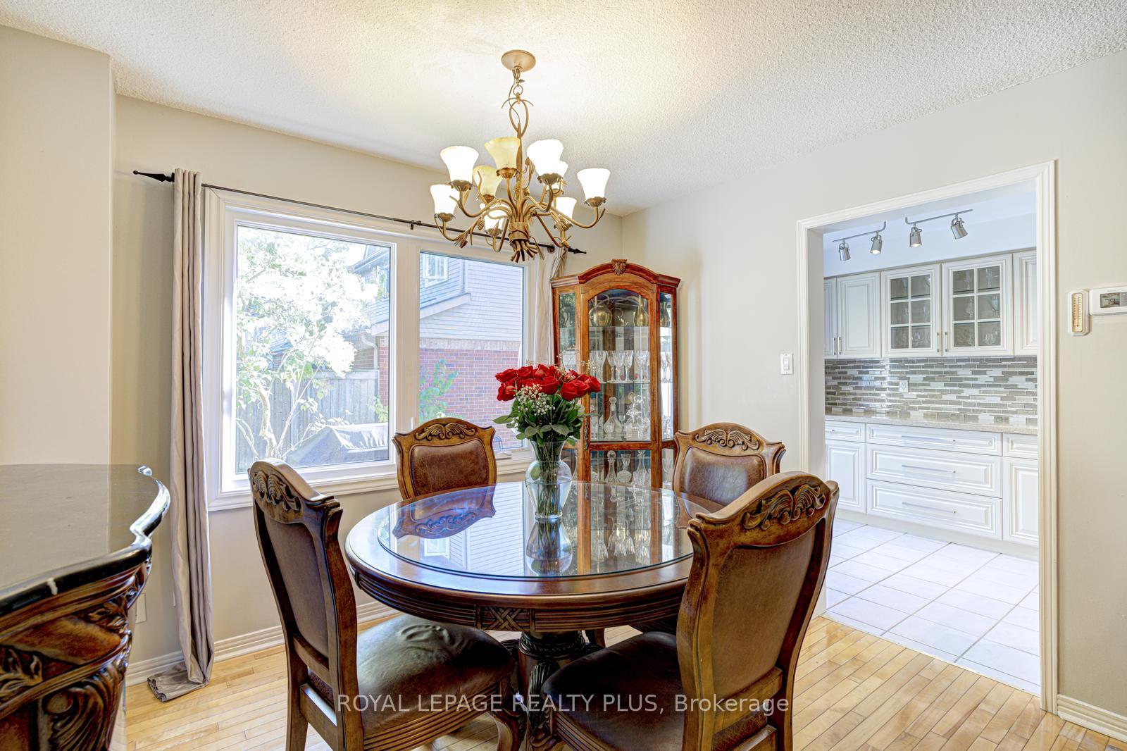 Photo 10 of 767 Playter Crescent, Newmarket, Armitage — HOMEH