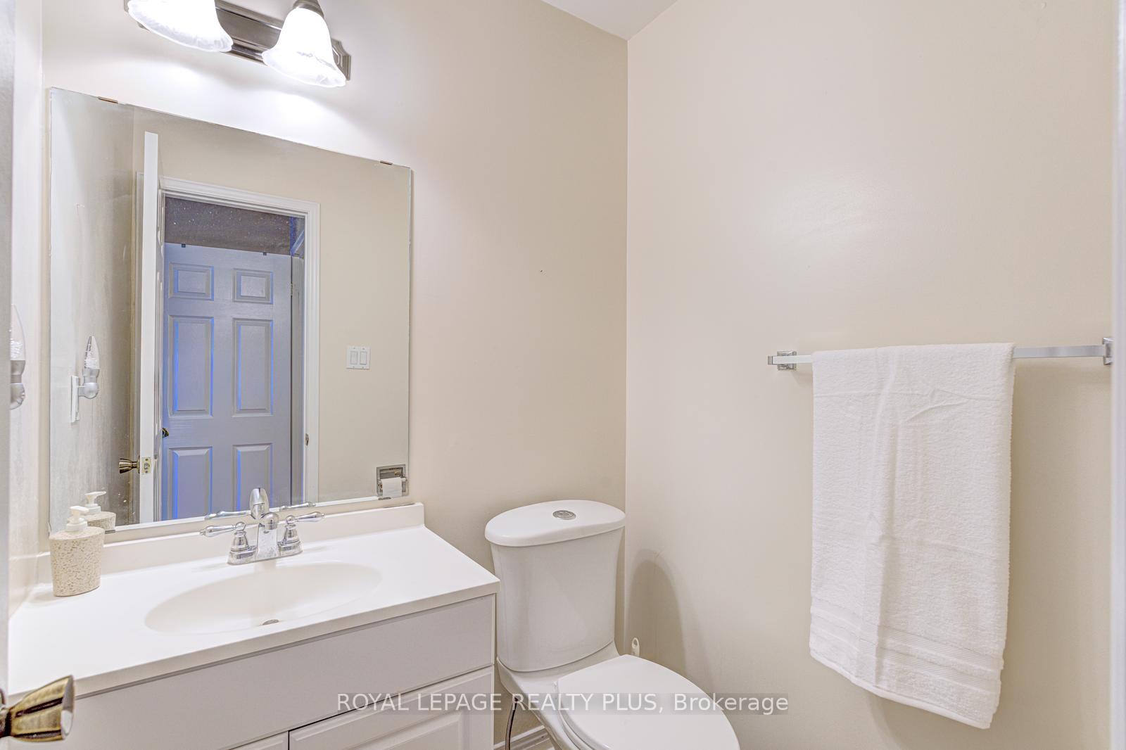 Photo 19 of 767 Playter Crescent, Newmarket, Armitage — HOMEH