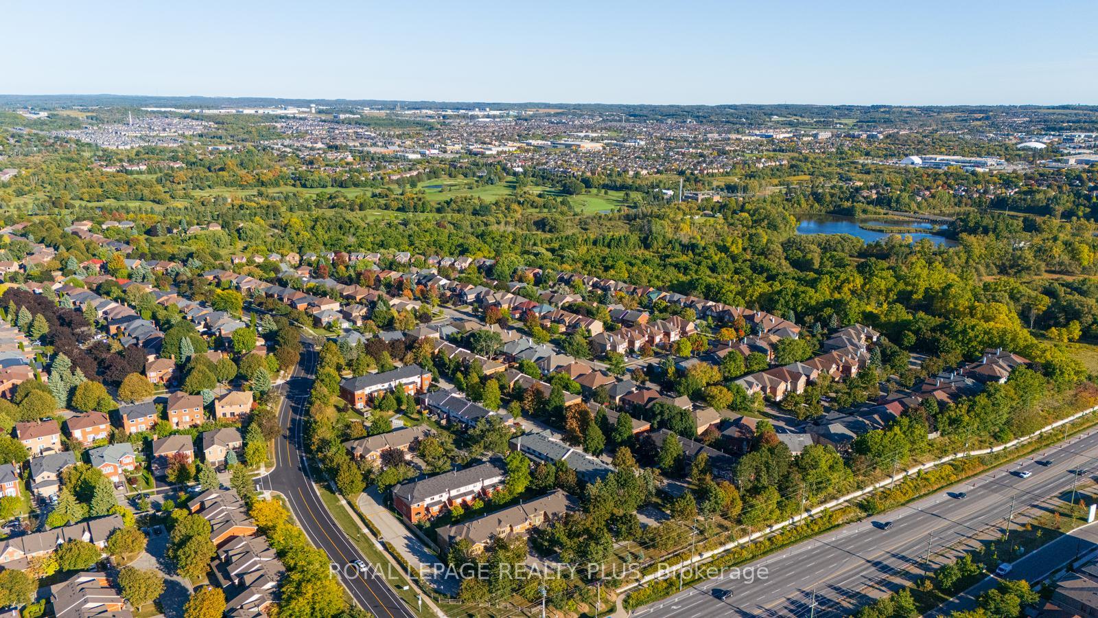Photo 32 of 767 Playter Crescent, Newmarket, Armitage — HOMEH
