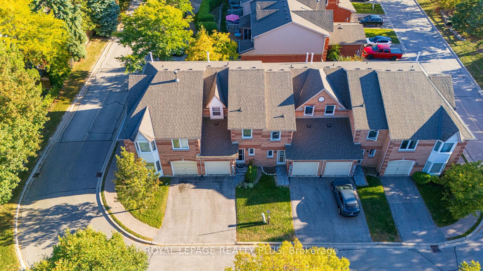 Photo 40 of 767 Playter Crescent, Newmarket, Armitage — HOMEH