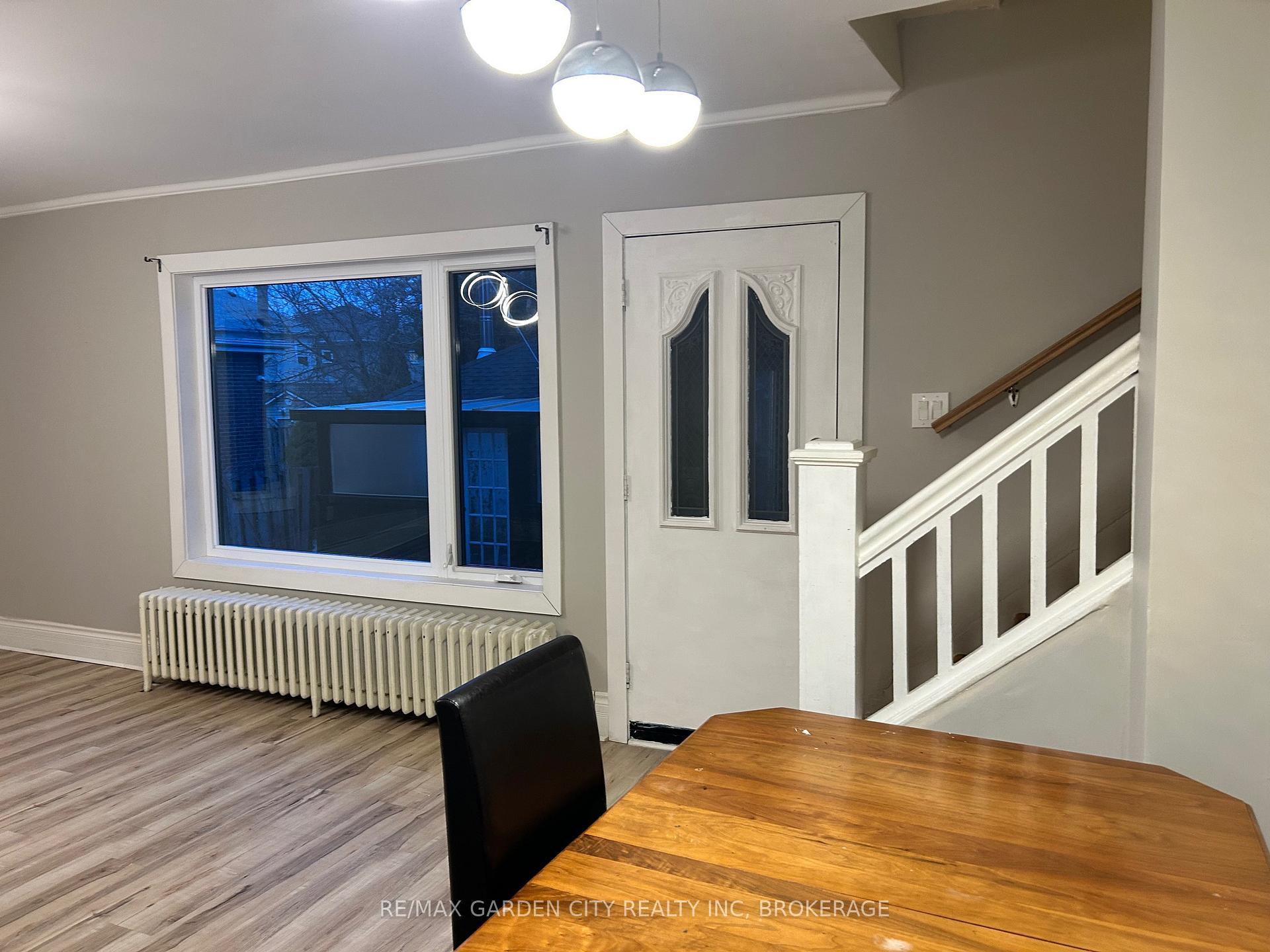 Photo 3 of Unit 3, 323 Queenston Street, St. Catharines, E. Chester — HOMEH