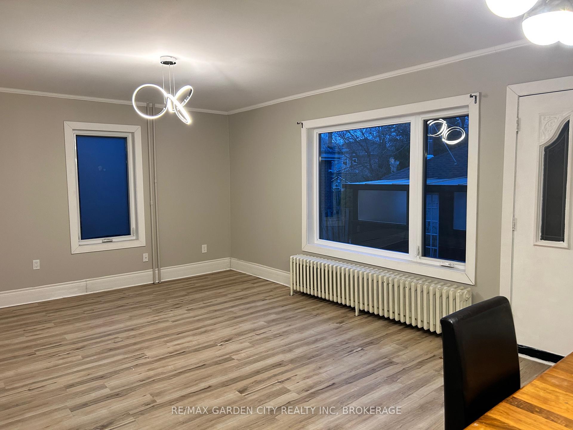 Photo 12 of Unit 3, 323 Queenston Street, St. Catharines, E. Chester — HOMEH