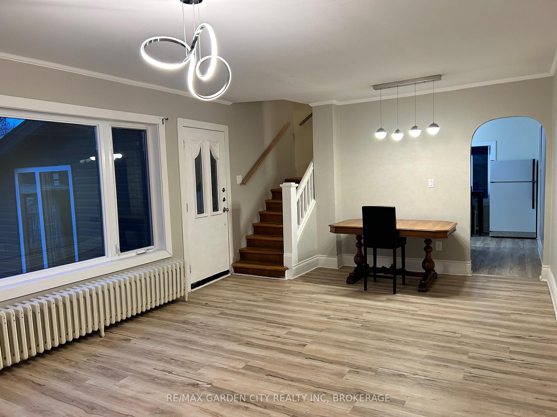 Photo 13 of Unit 3, 323 Queenston Street, St. Catharines, E. Chester — HOMEH
