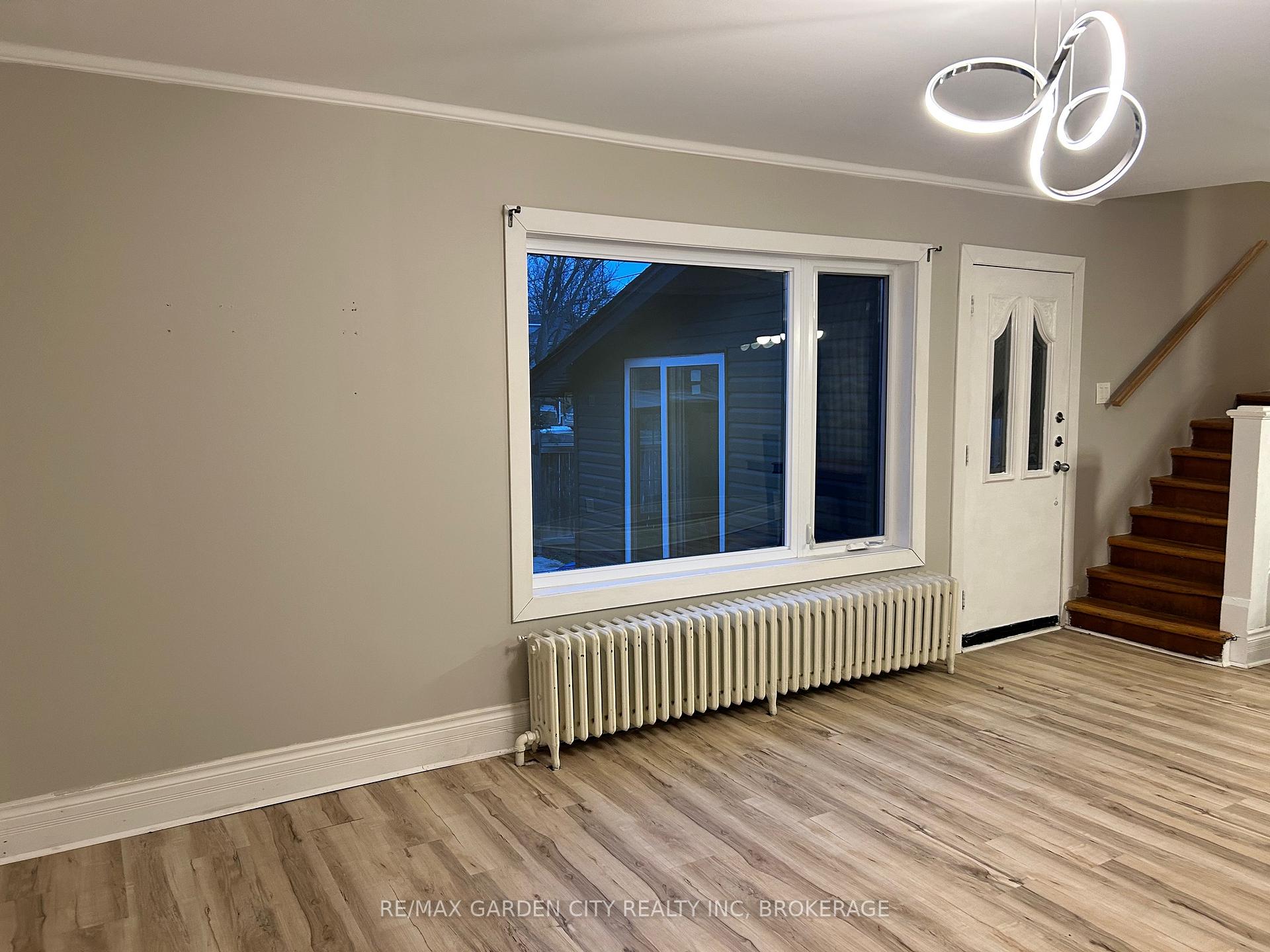 Photo 14 of Unit 3, 323 Queenston Street, St. Catharines, E. Chester — HOMEH