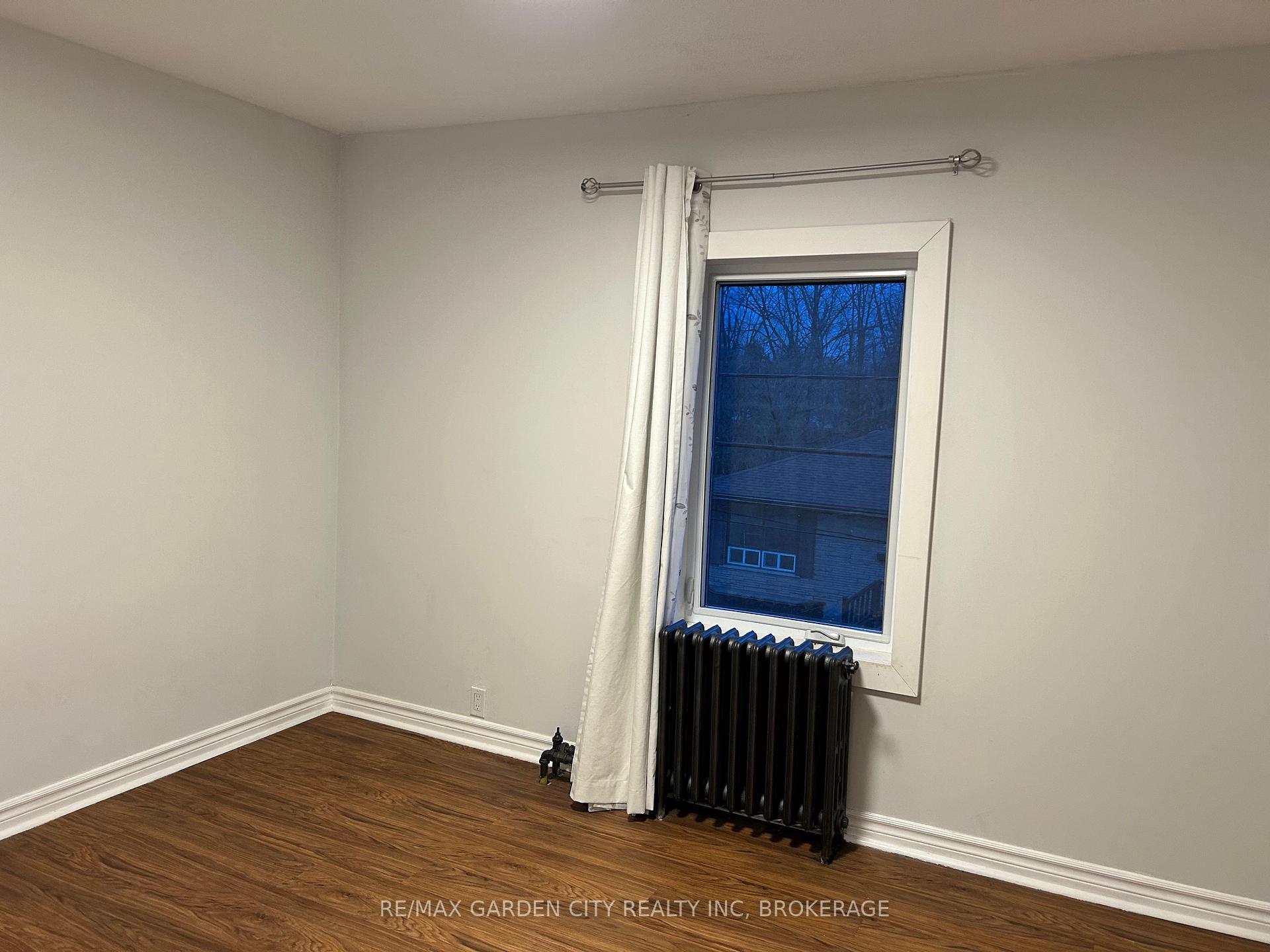 Photo 17 of Unit 3, 323 Queenston Street, St. Catharines, E. Chester — HOMEH