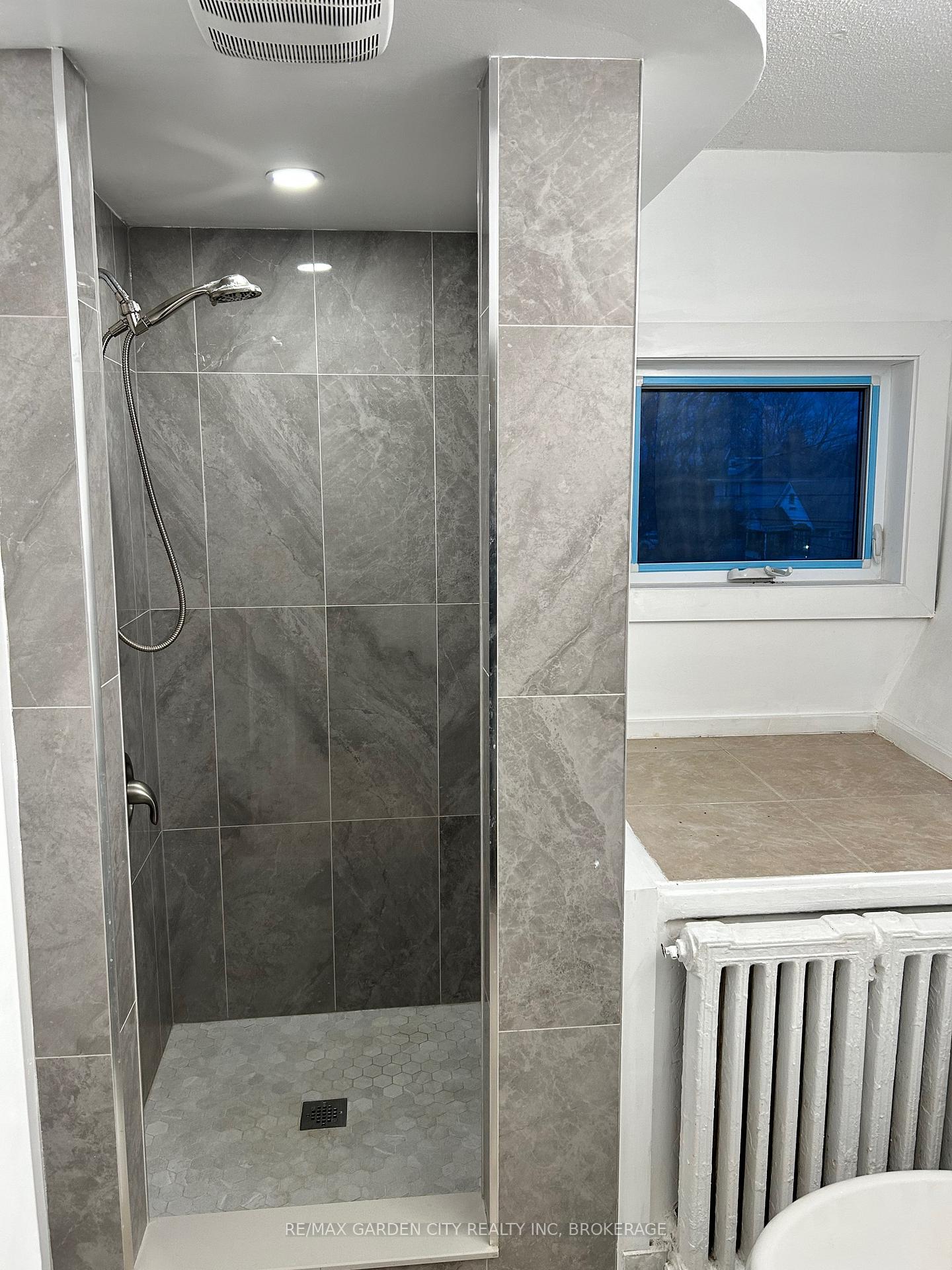 Photo 20 of Unit 3, 323 Queenston Street, St. Catharines, E. Chester — HOMEH