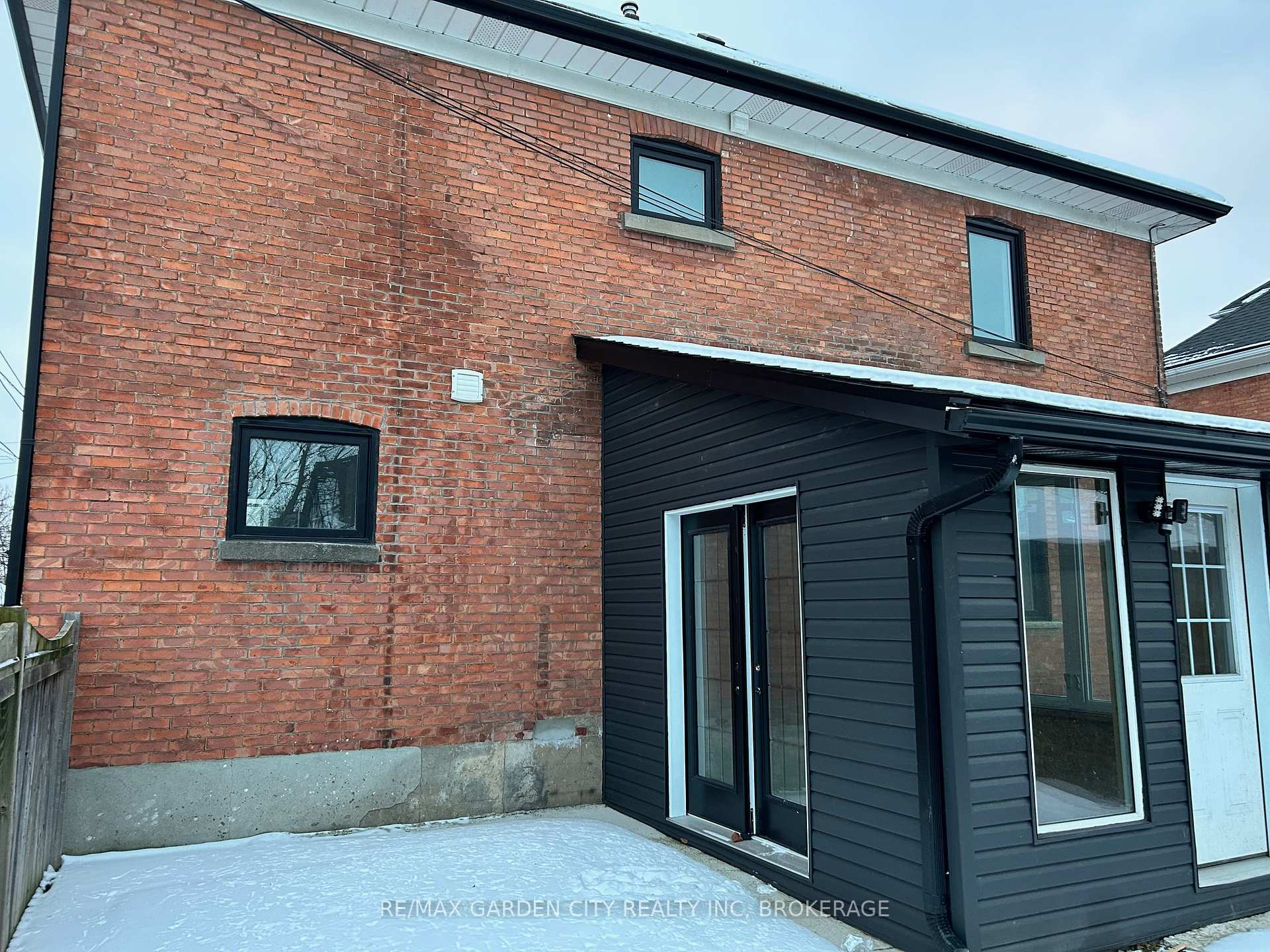 Photo 24 of Unit 3, 323 Queenston Street, St. Catharines, E. Chester — HOMEH