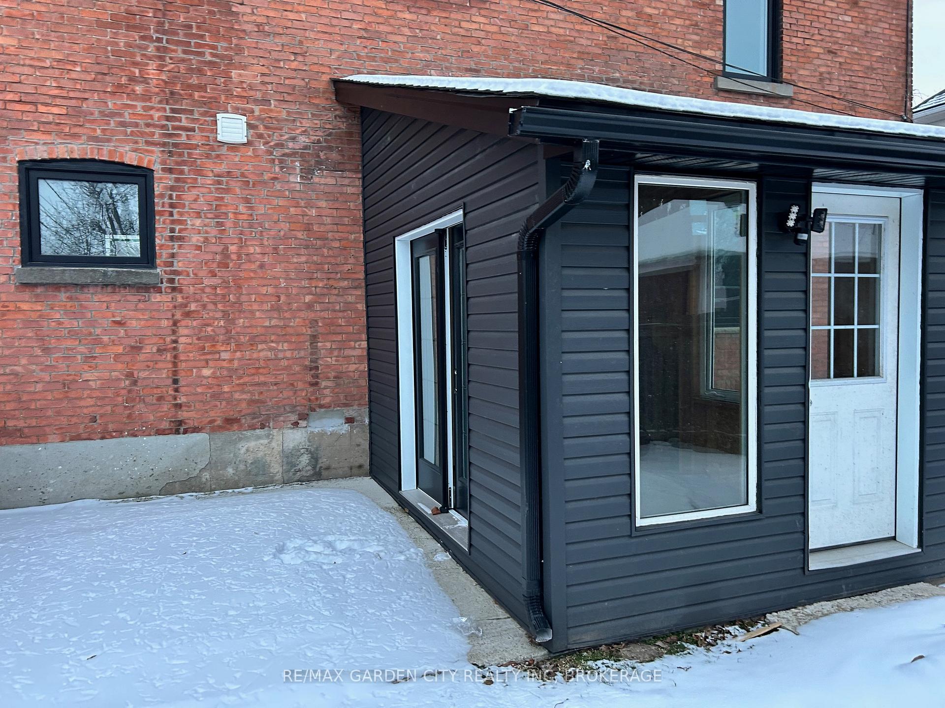 Photo 26 of Unit 3, 323 Queenston Street, St. Catharines, E. Chester — HOMEH