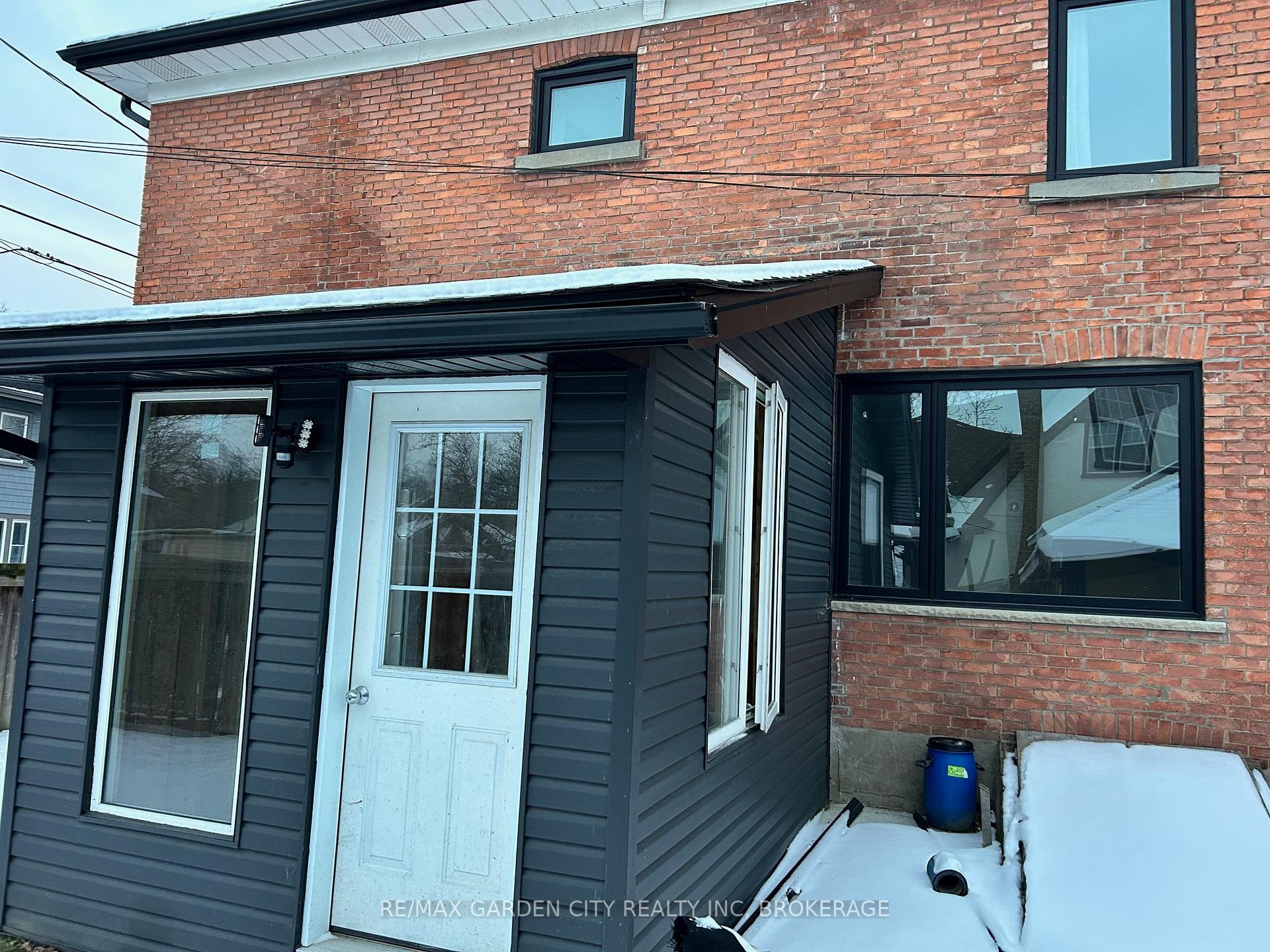 Photo 27 of Unit 3, 323 Queenston Street, St. Catharines, E. Chester — HOMEH