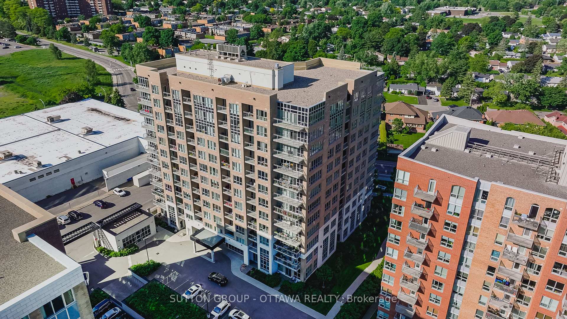 Photo 3 of Unit 905, 330 Titan, Ottawa, Borden Farm/Stewart Farm/Carleton Heights/Parkwood Hills — HOMEH