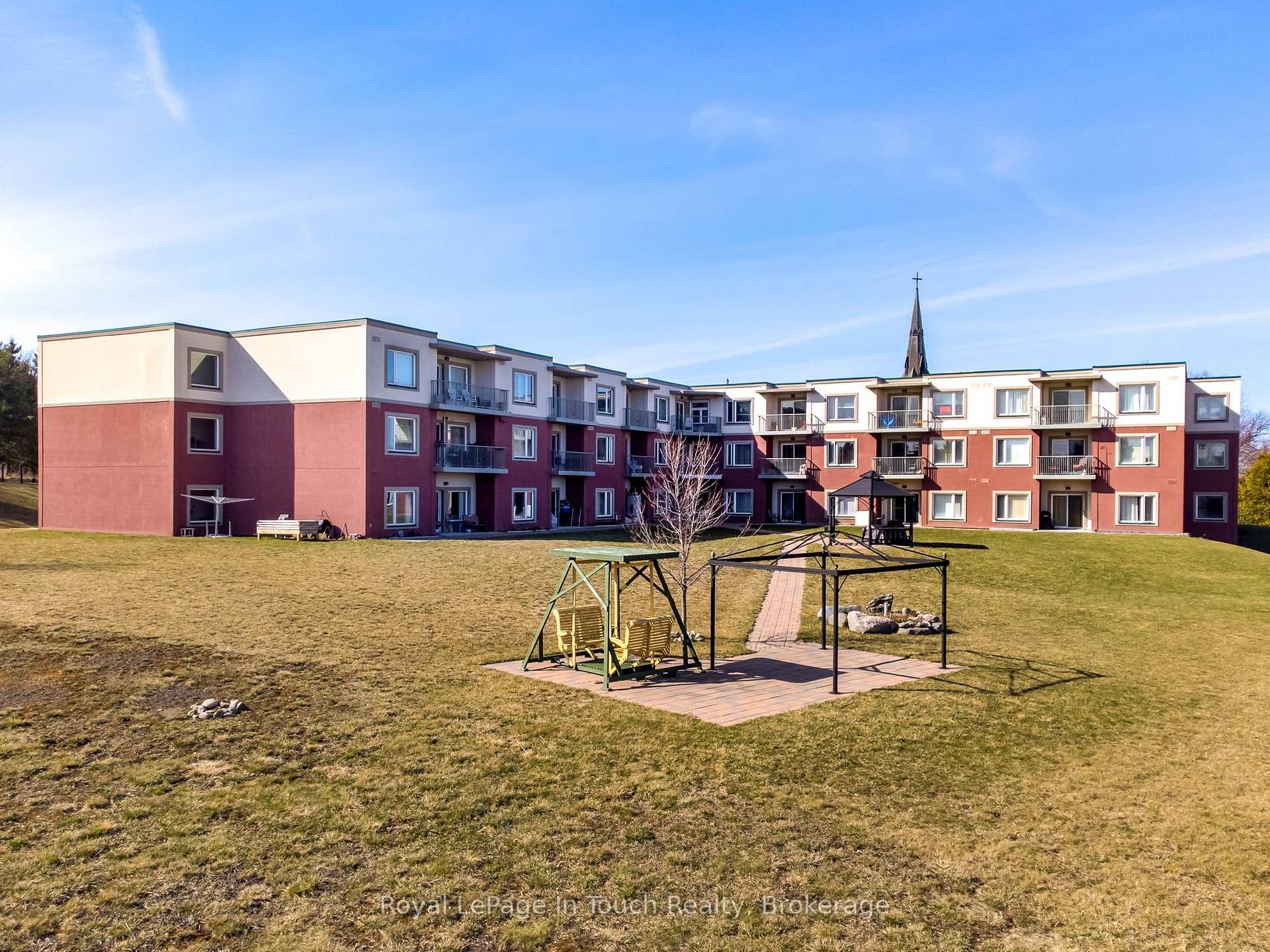 Photo 25 of Unit 104, 333 Lafontaine Road W, Tiny, Rural Tiny — HOMEH