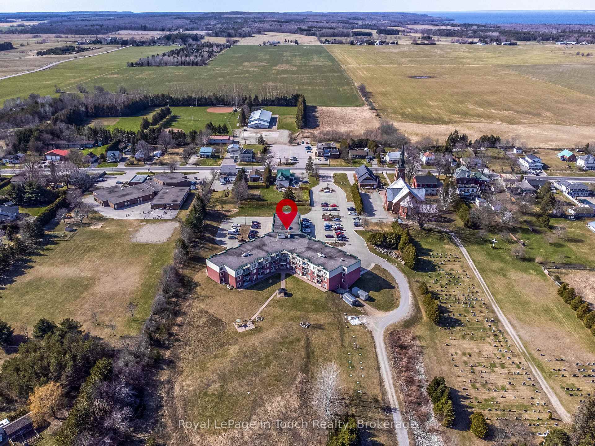 Photo 31 of Unit 104, 333 Lafontaine Road W, Tiny, Rural Tiny — HOMEH