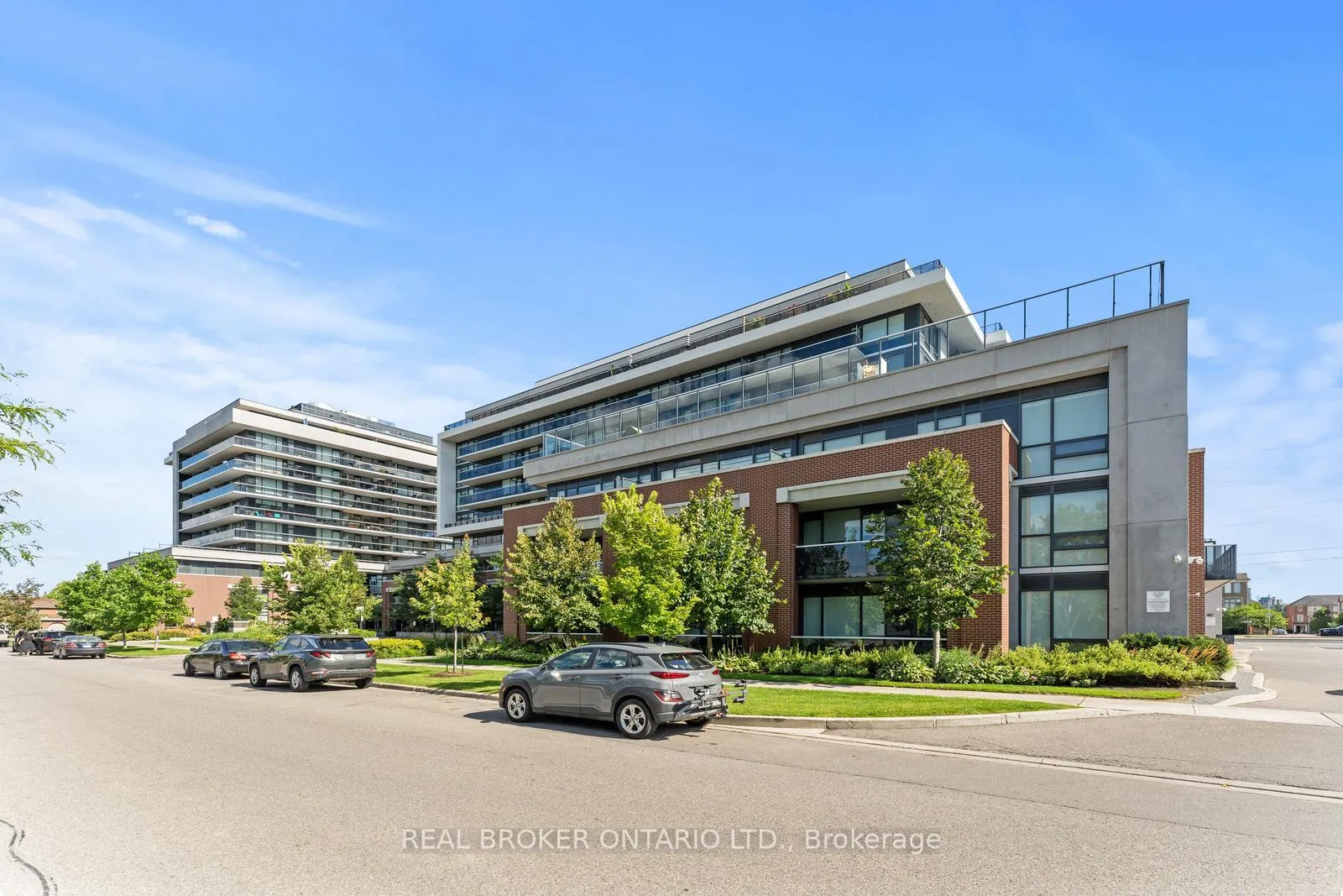 Photo 2 of Unit 237, 4800 Highway 7, Vaughan, East Woodbridge — HOMEH