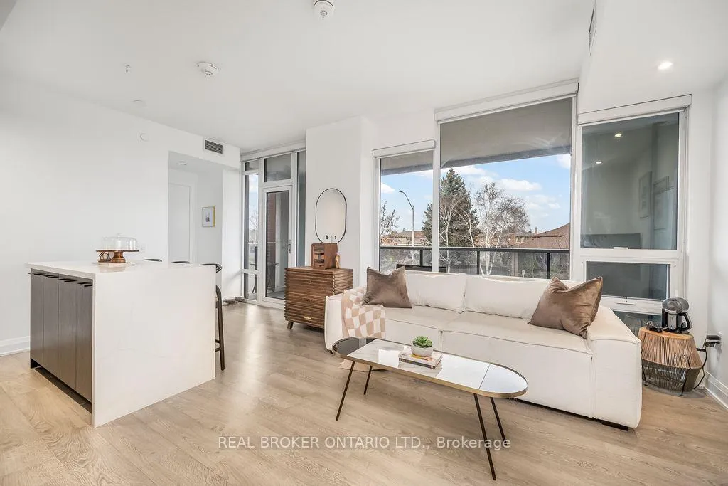Photo 9 of Unit 237, 4800 Highway 7, Vaughan, East Woodbridge — HOMEH