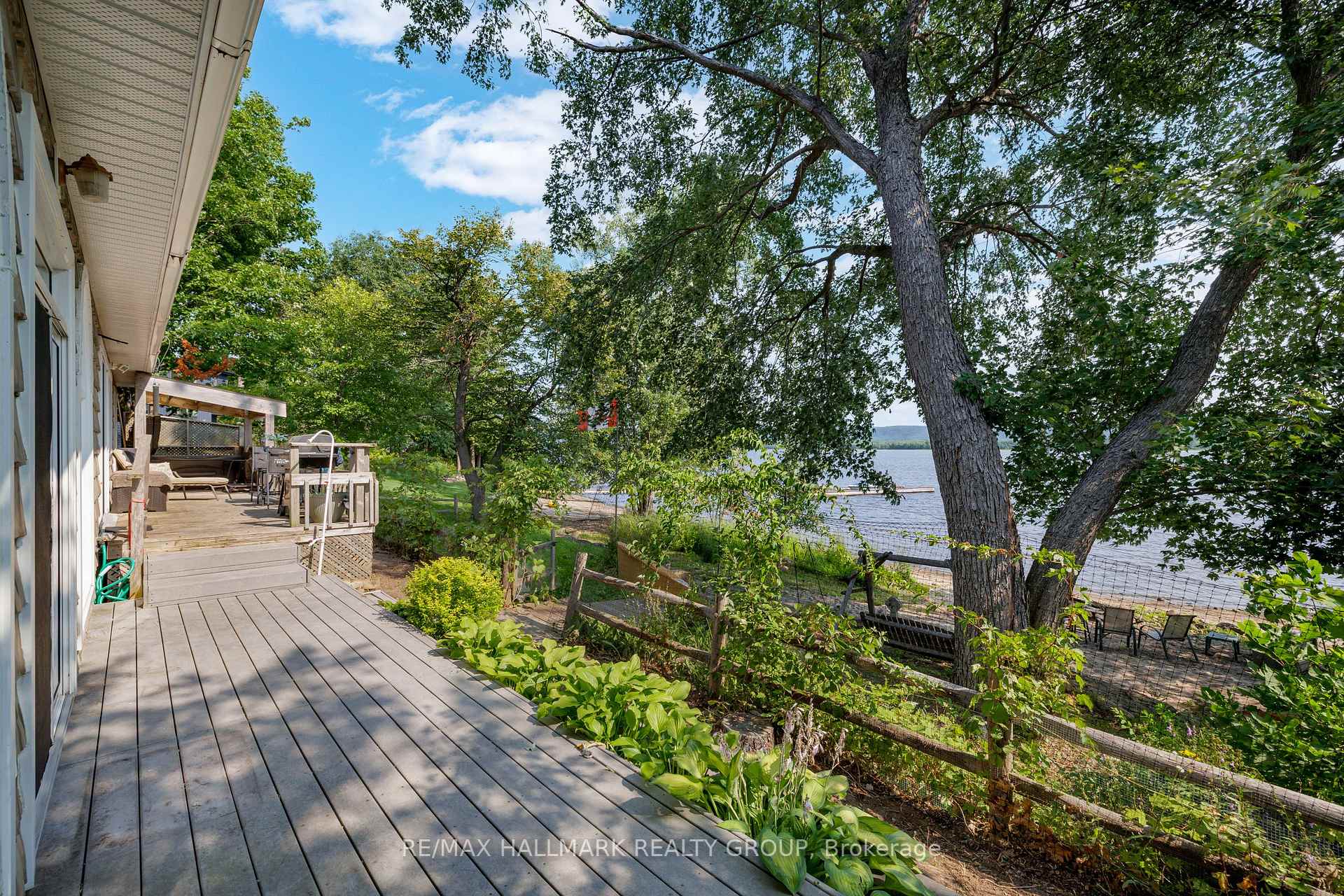 Photo 5 of 2860 Barlow Crescent, Ottawa, Dunrobin Shores — HOMEH