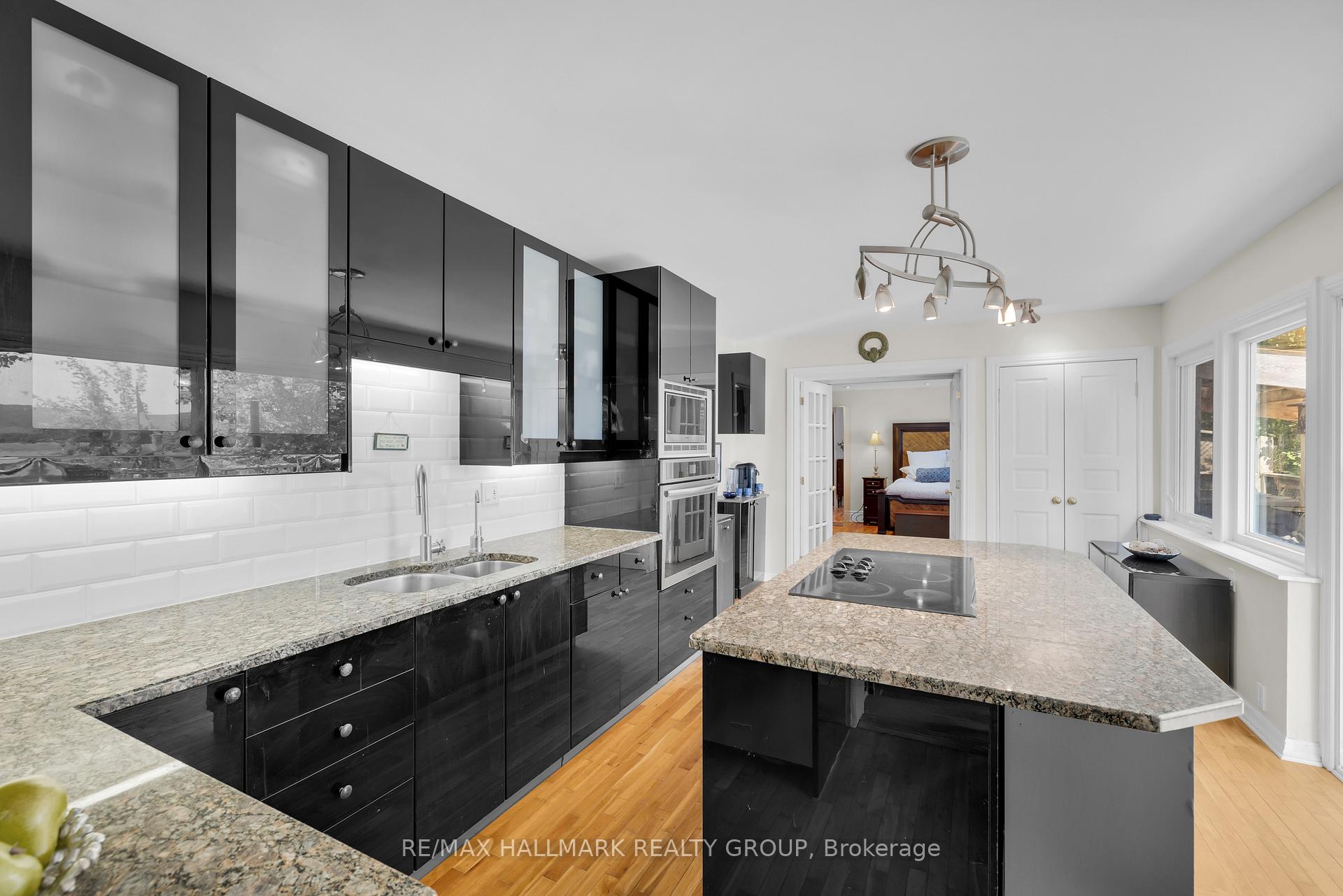 Photo 17 of 2860 Barlow Crescent, Ottawa, Dunrobin Shores — HOMEH