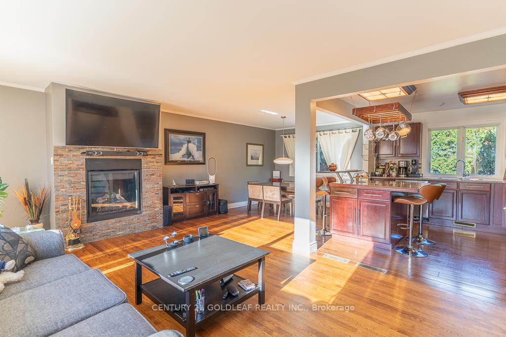 Photo 5 of 1497 Edgecliffe Avenue, Ottawa, Carlington — HOMEH