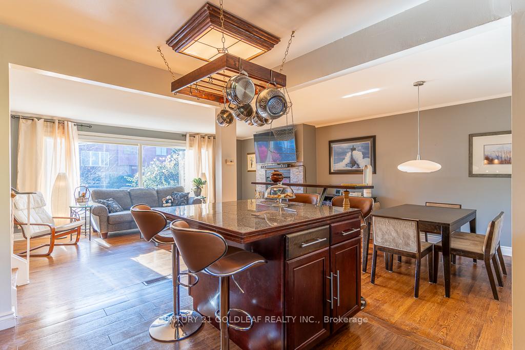 Photo 10 of 1497 Edgecliffe Avenue, Ottawa, Carlington — HOMEH