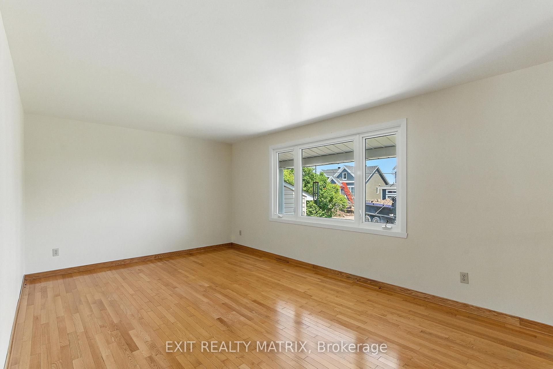 Photo 10 of 26 Farmers Avenue, Champlain, Vankleek Hill — HOMEH