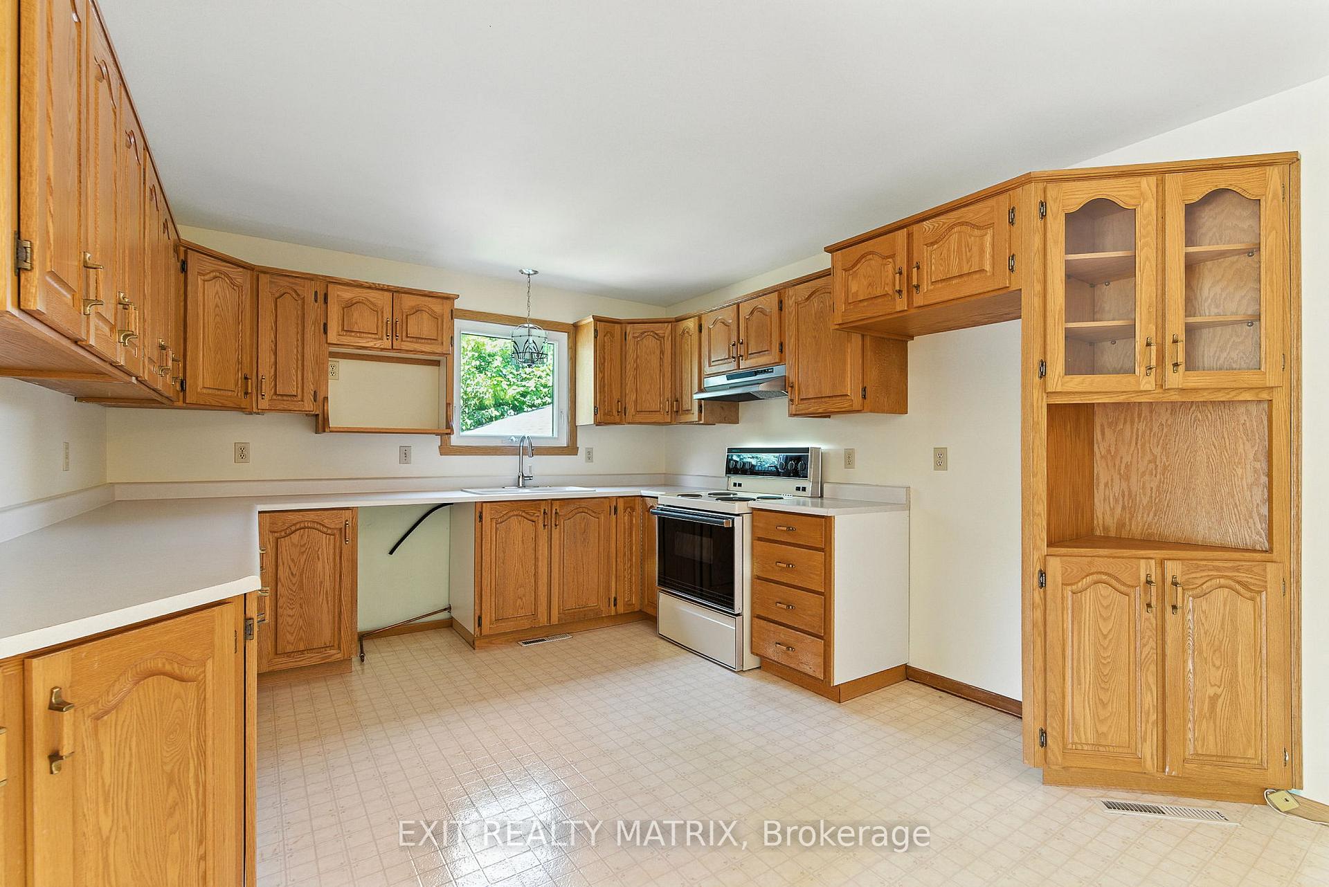Photo 20 of 26 Farmers Avenue, Champlain, Vankleek Hill — HOMEH