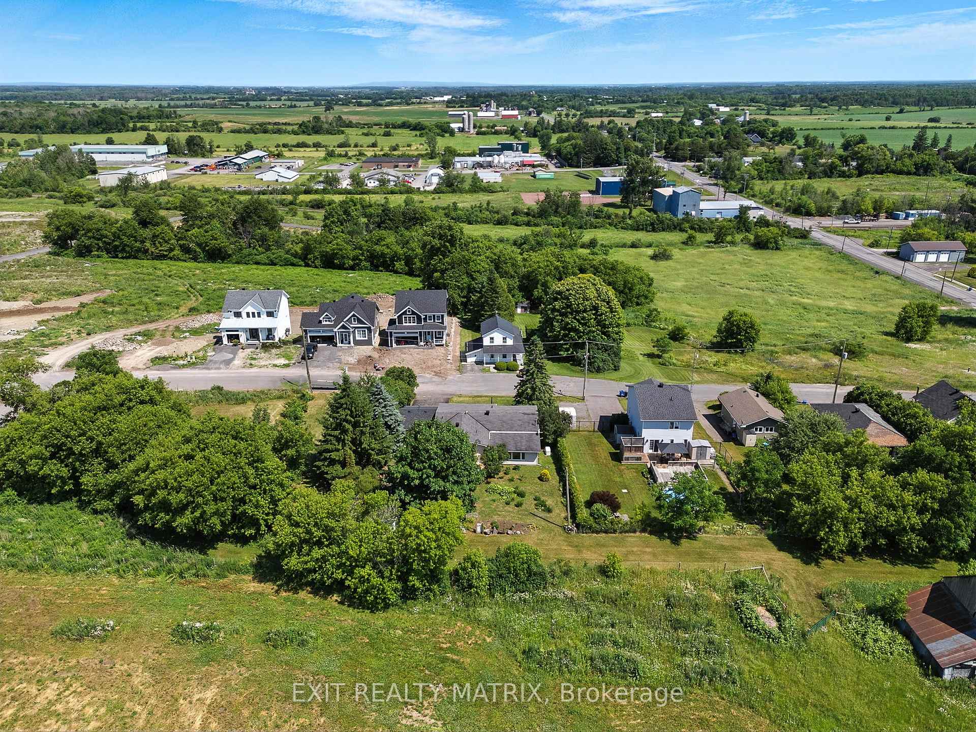 Photo 33 of 26 Farmers Avenue, Champlain, Vankleek Hill — HOMEH