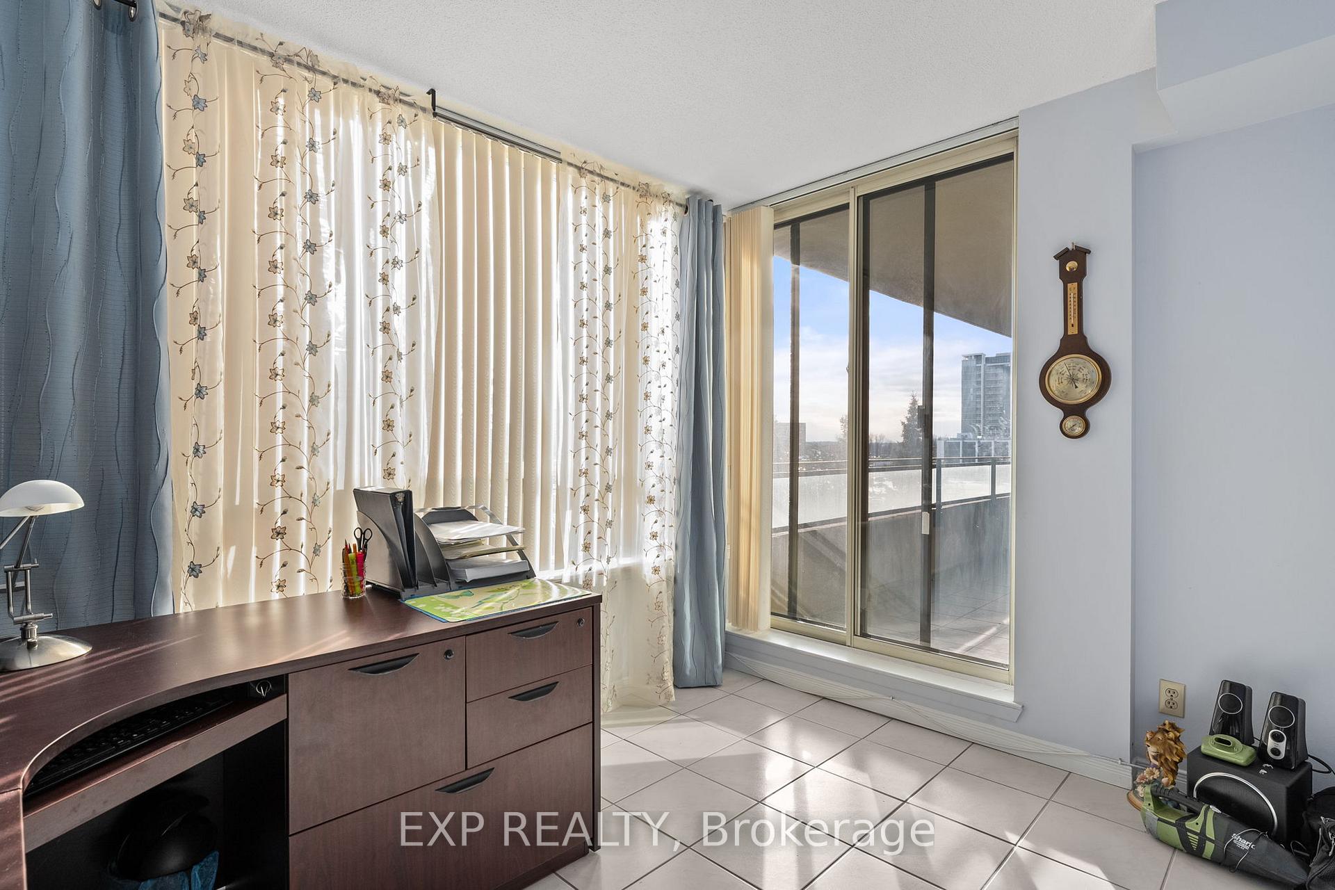 Photo 14 of Unit 521, 32 Clarissa Drive, Richmond Hill, Harding — HOMEH