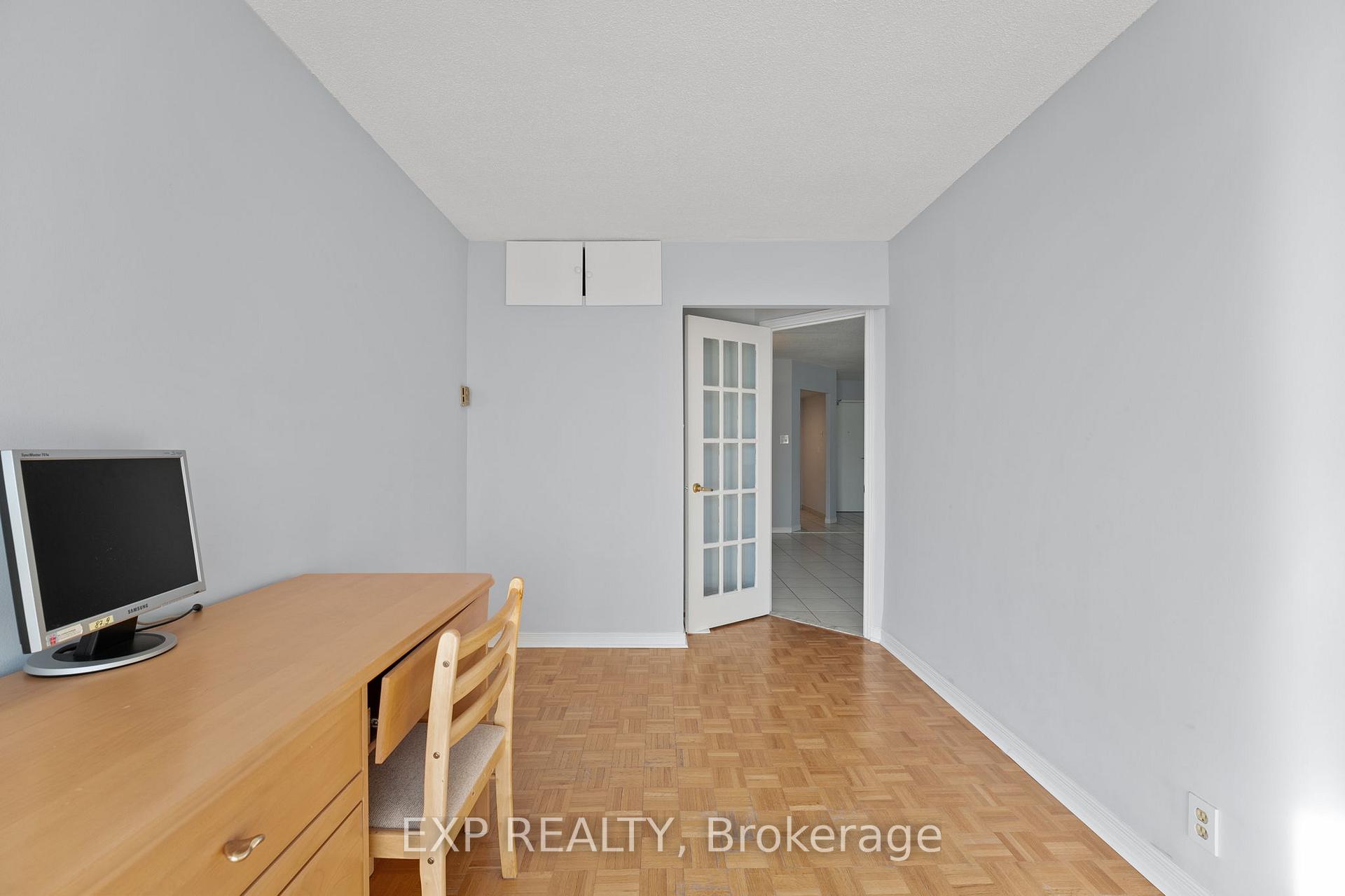 Photo 16 of Unit 521, 32 Clarissa Drive, Richmond Hill, Harding — HOMEH
