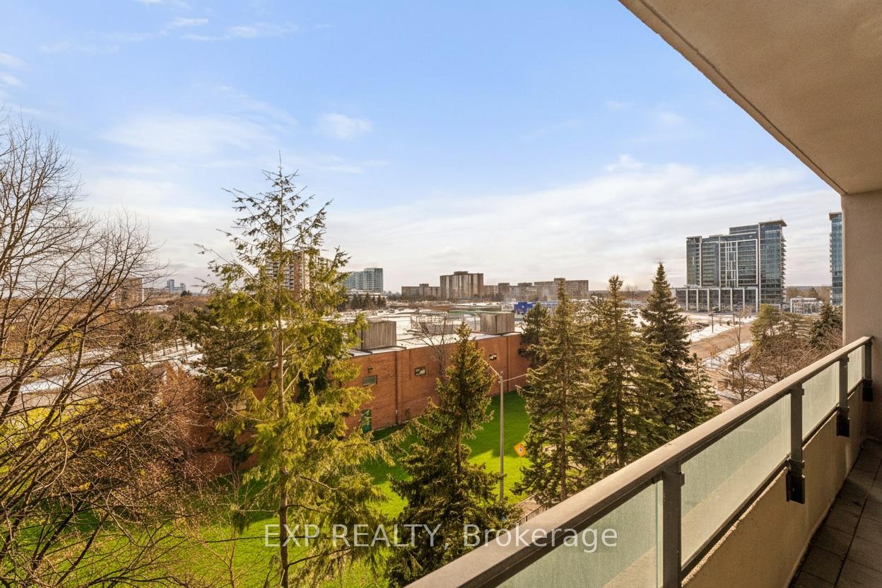 Photo 24 of Unit 521, 32 Clarissa Drive, Richmond Hill, Harding — HOMEH