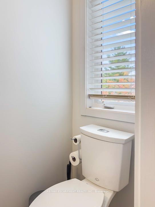 Photo 16 of 107 Ellen Lane, Collingwood — HOMEH