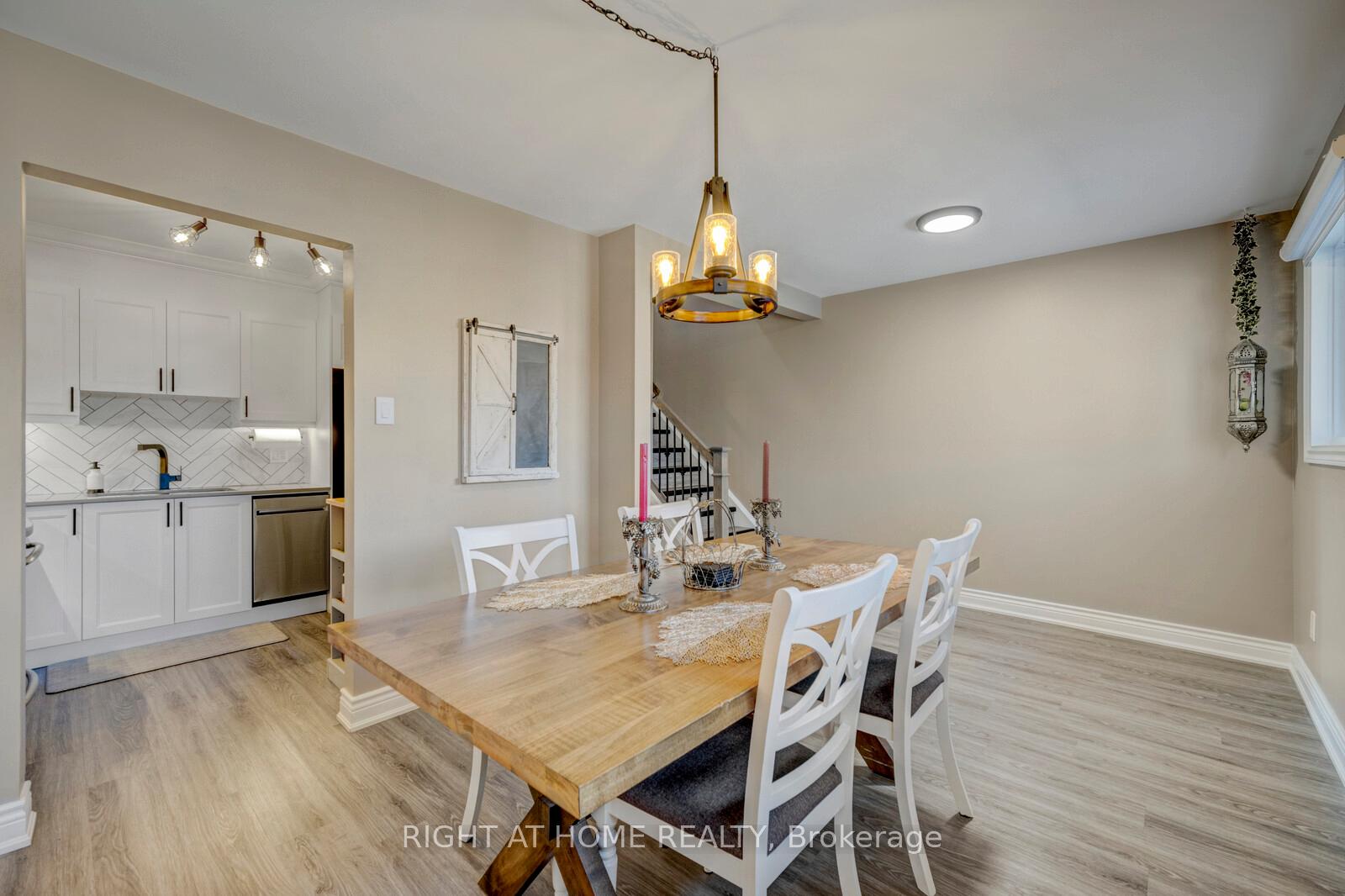 Photo 12 of Unit 3, 985 Limeridge Road E, Hamilton, Berrisfield — HOMEH