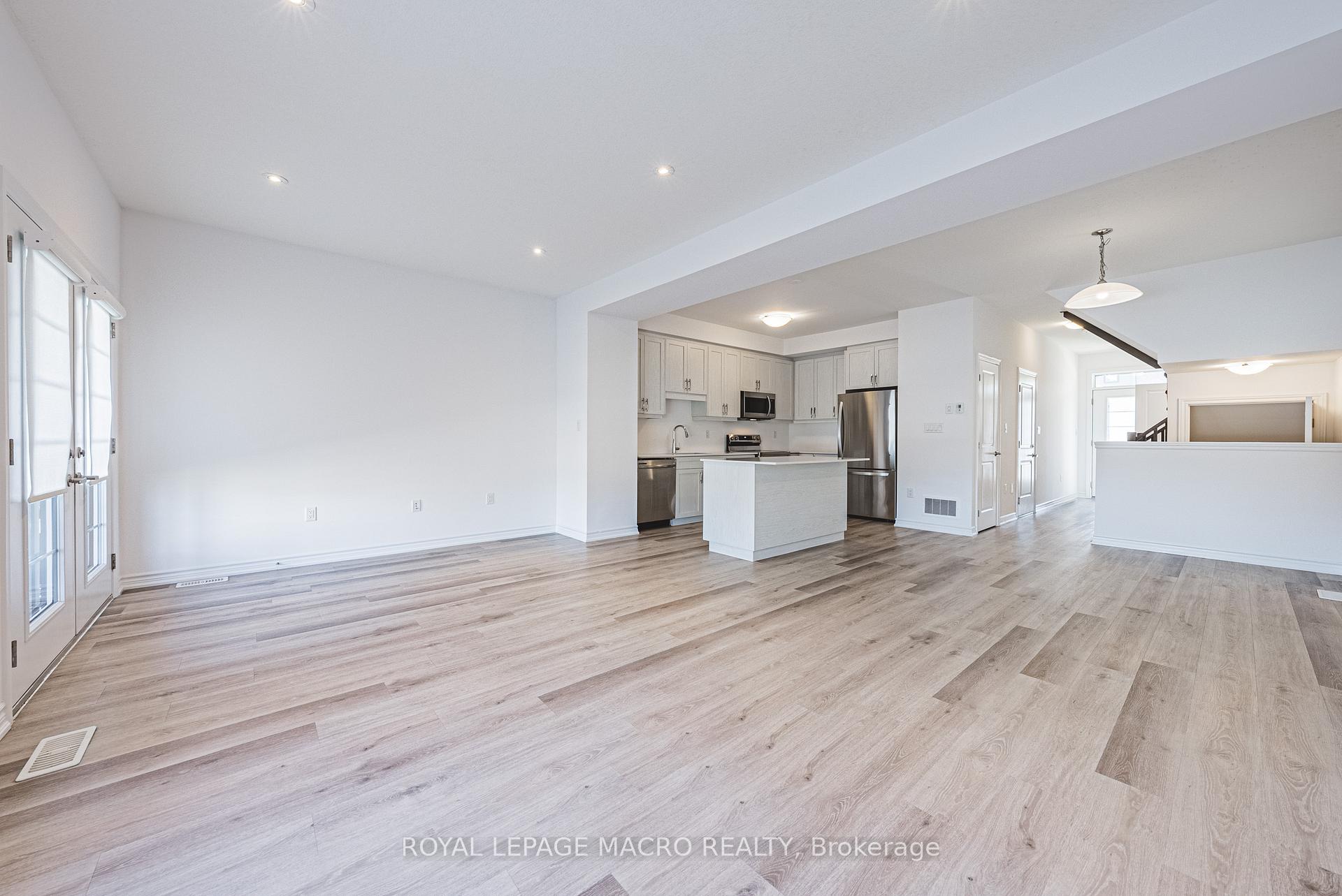Photo 18 of Unit 5, 461 Blackburn Drive, Brantford — HOMEH