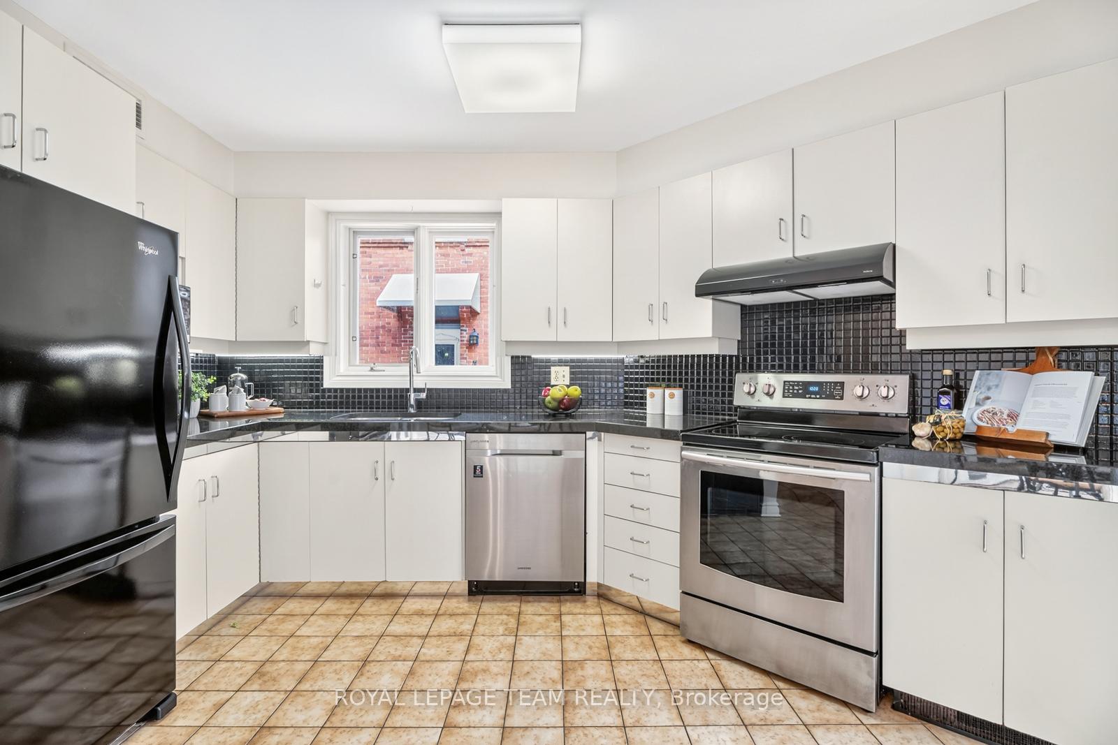 Photo 10 of Unit 9, 292 Laurier Avenue, Ottawa, Sandy Hill — HOMEH