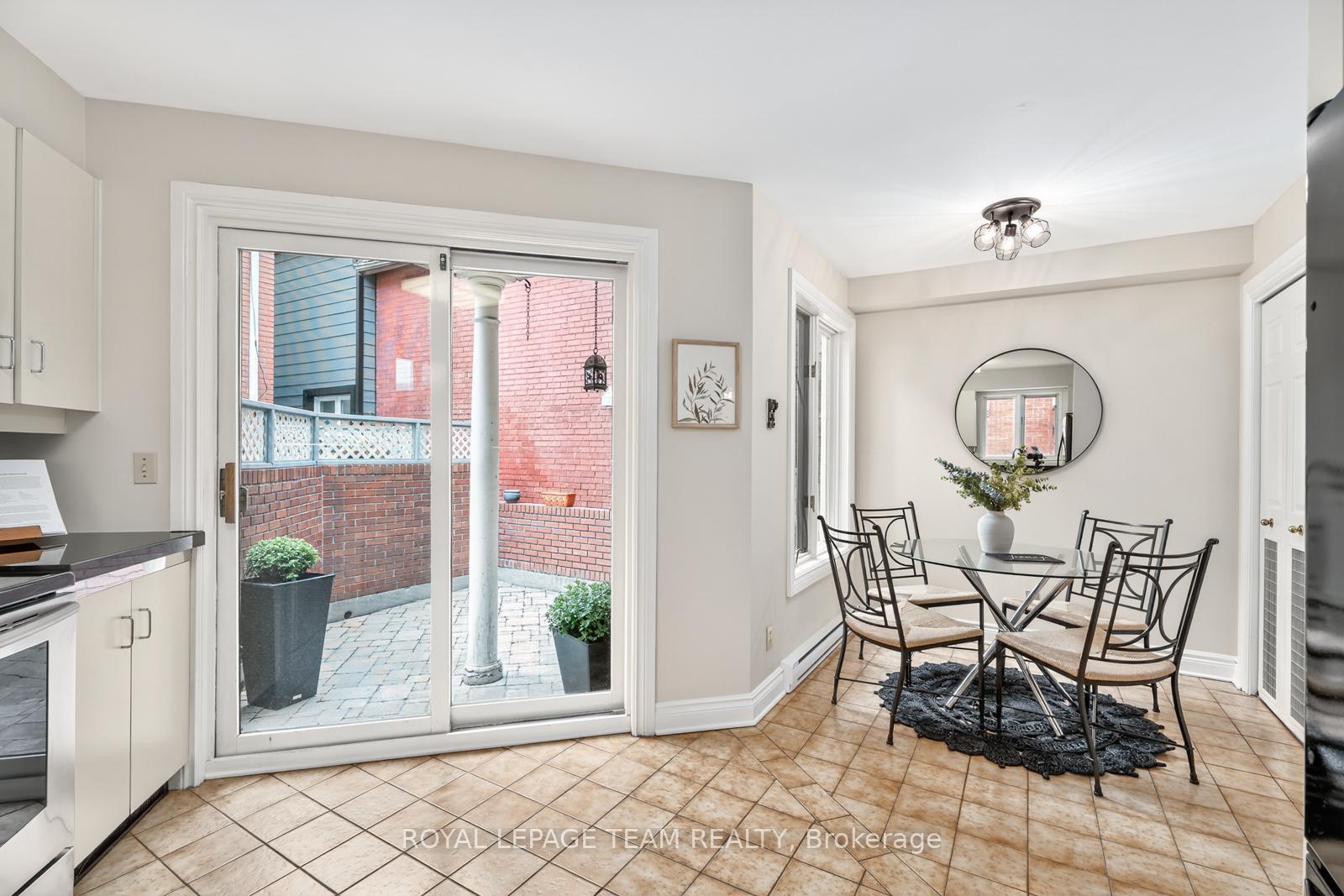 Photo 16 of Unit 9, 292 Laurier Avenue, Ottawa, Sandy Hill — HOMEH