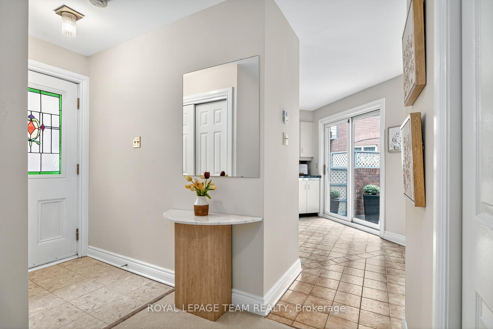 Photo 27 of Unit 9, 292 Laurier Avenue, Ottawa, Sandy Hill — HOMEH