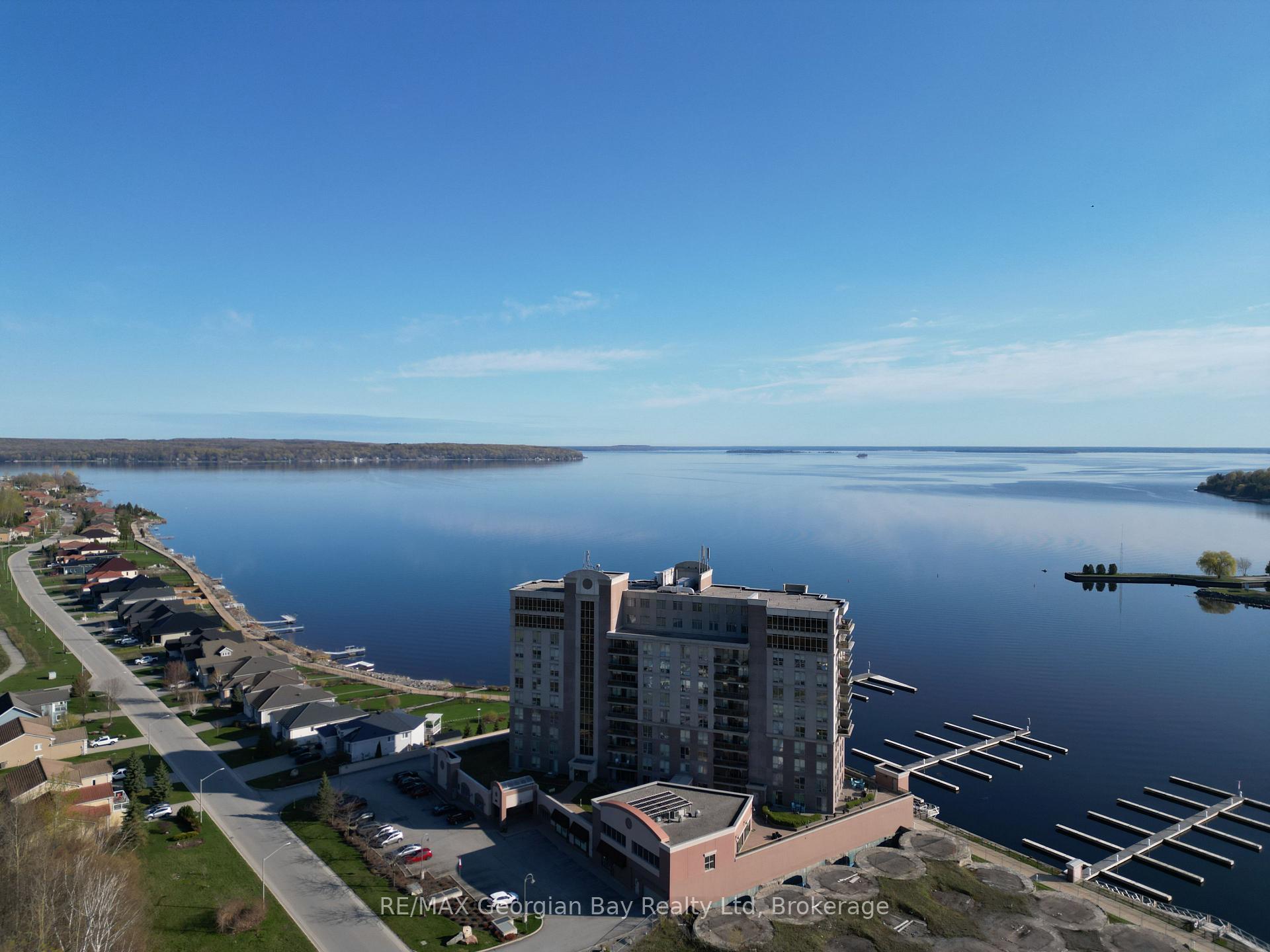 Photo 2 of Unit 403, 699 Aberdeen Boulevard, Midland — HOMEH