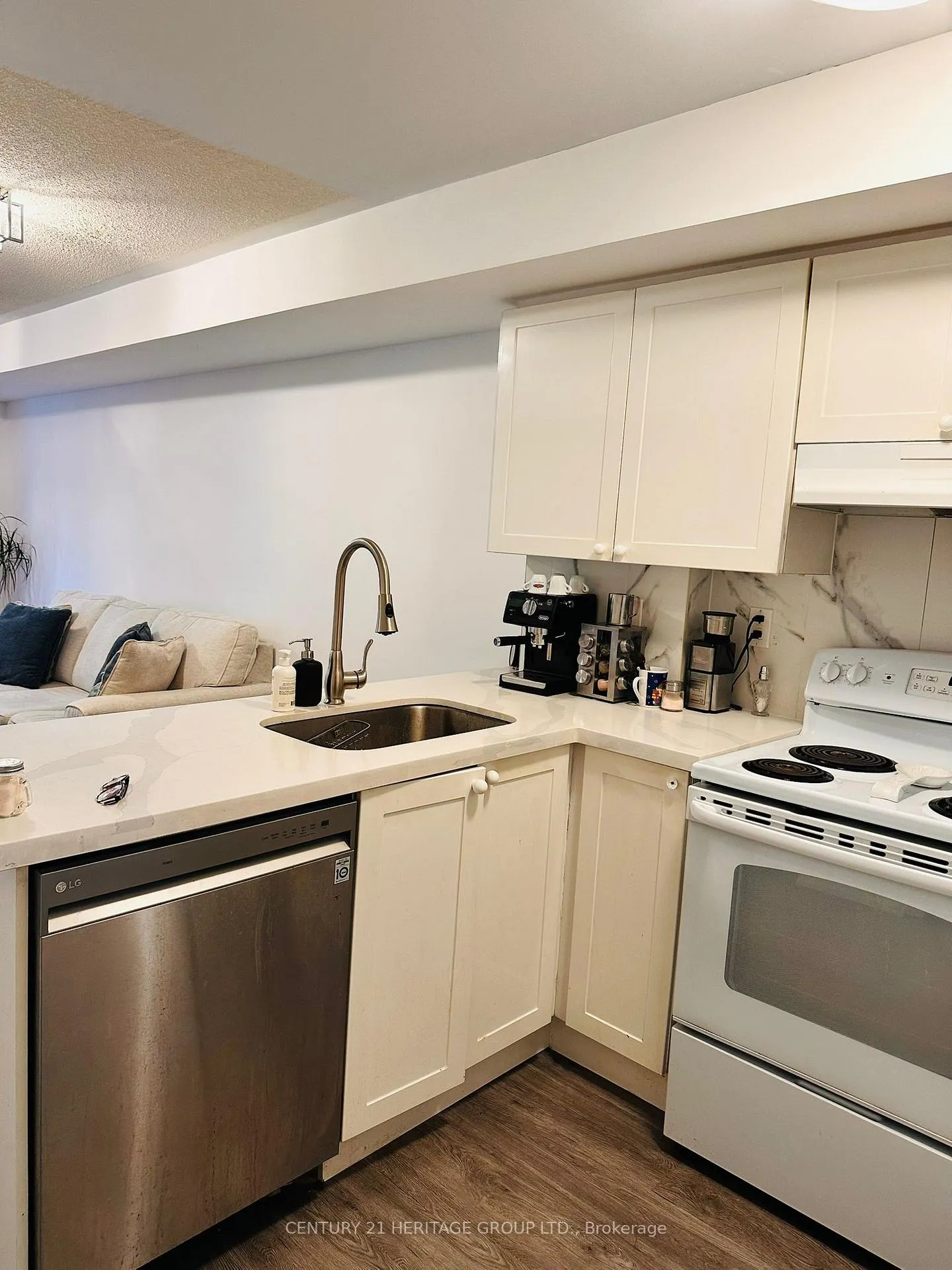 Photo 8 of Unit 262, 316 John Street, Markham, Aileen-Willowbrook — HOMEH